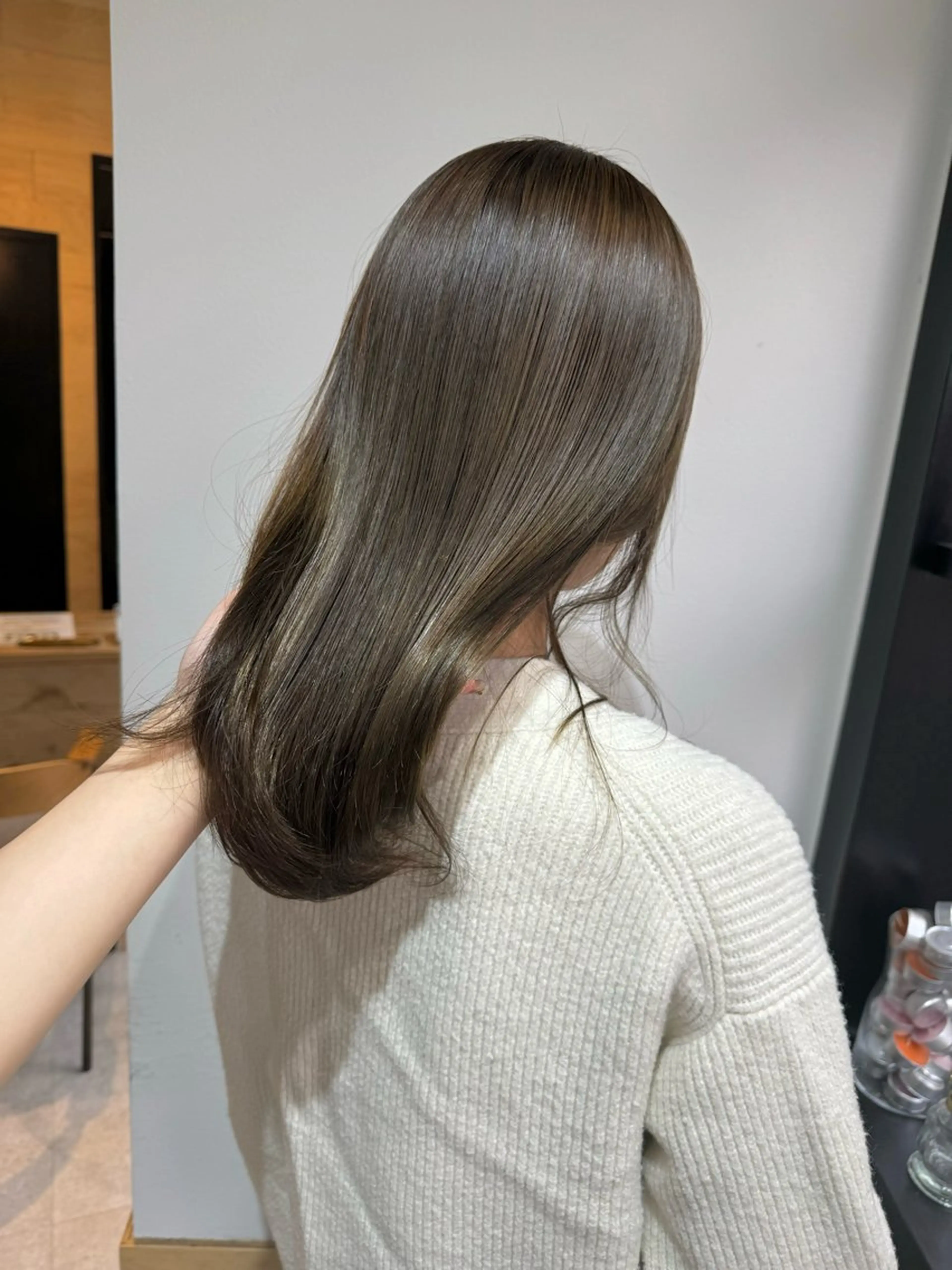 セミロング ヘアカラー Juri 暖色/ツヤ感カラーのヘアスタイル