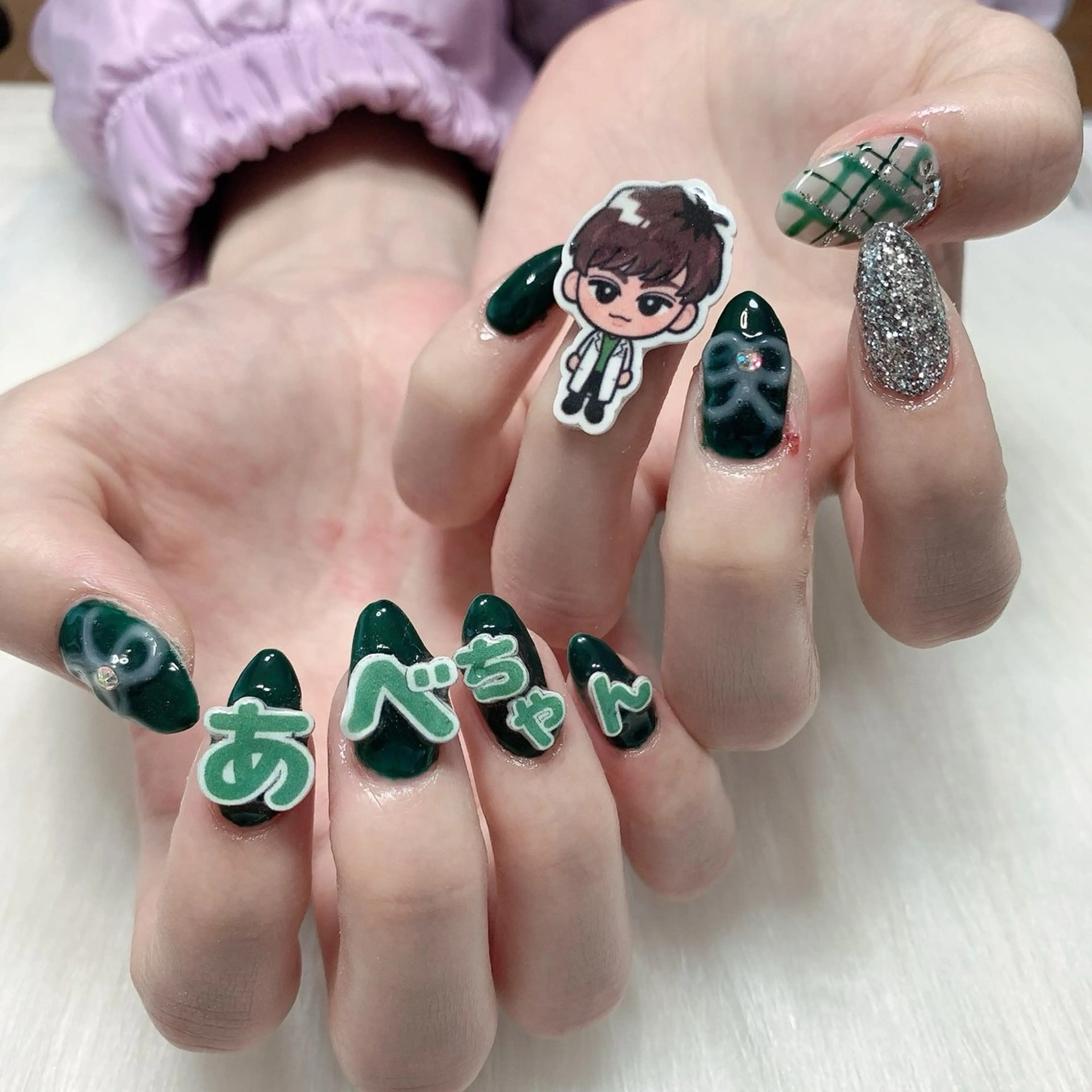 ネイル 持ち込み ハンドネイル フットネイル Adite nailのネイルデザイン