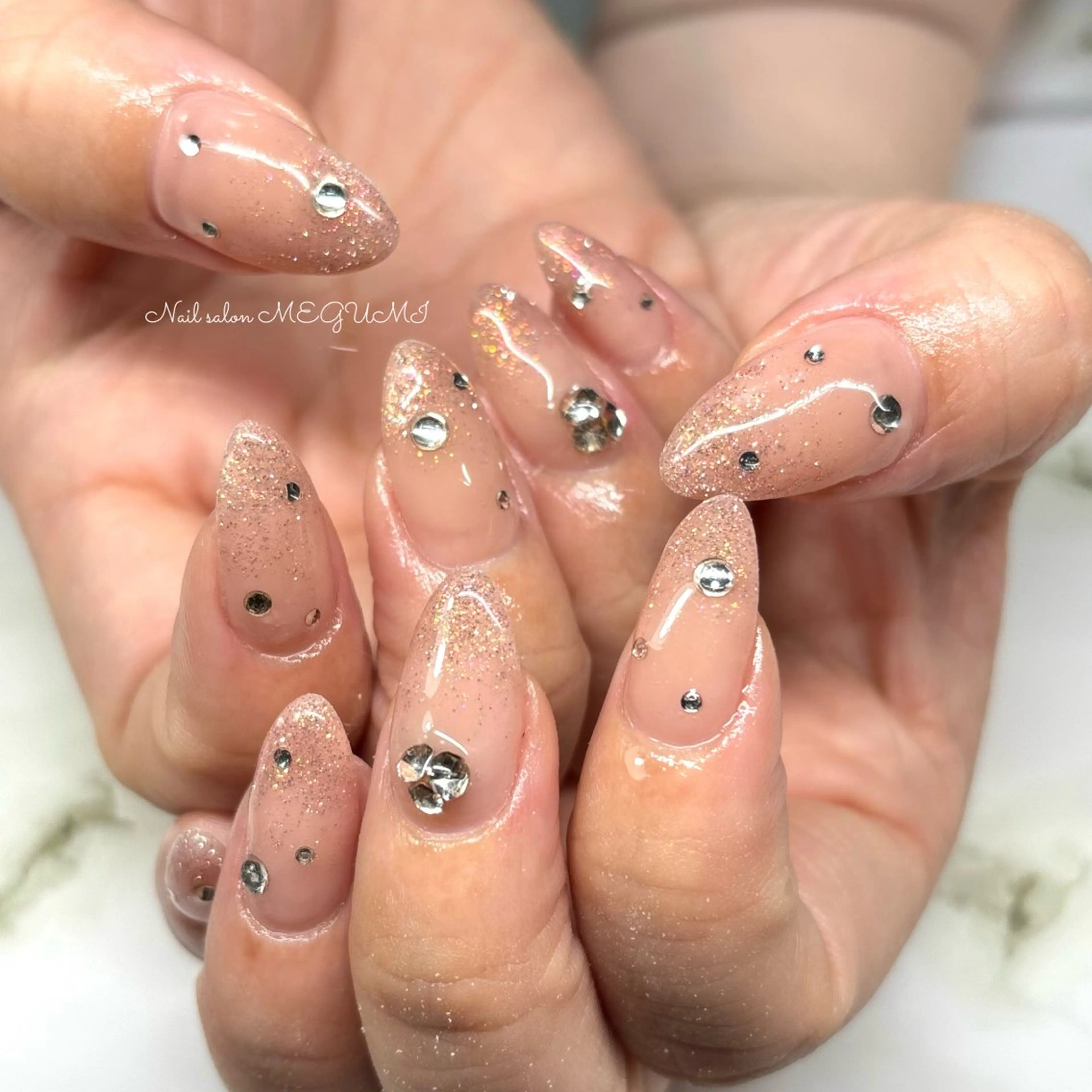ネイル Nail salon MEGUMIのネイルデザイン