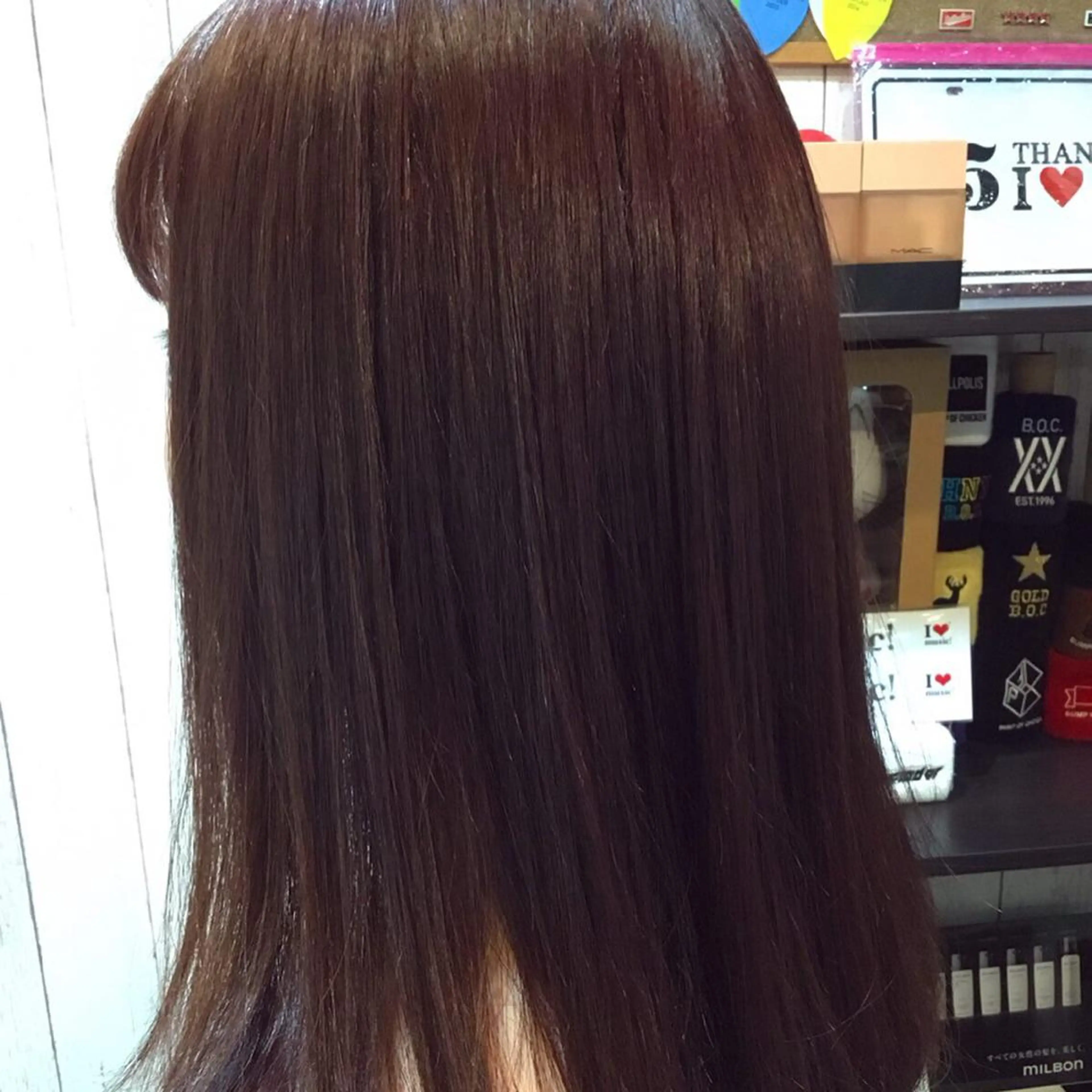 セミロング カラー embrace エンブレイスのヘアスタイル