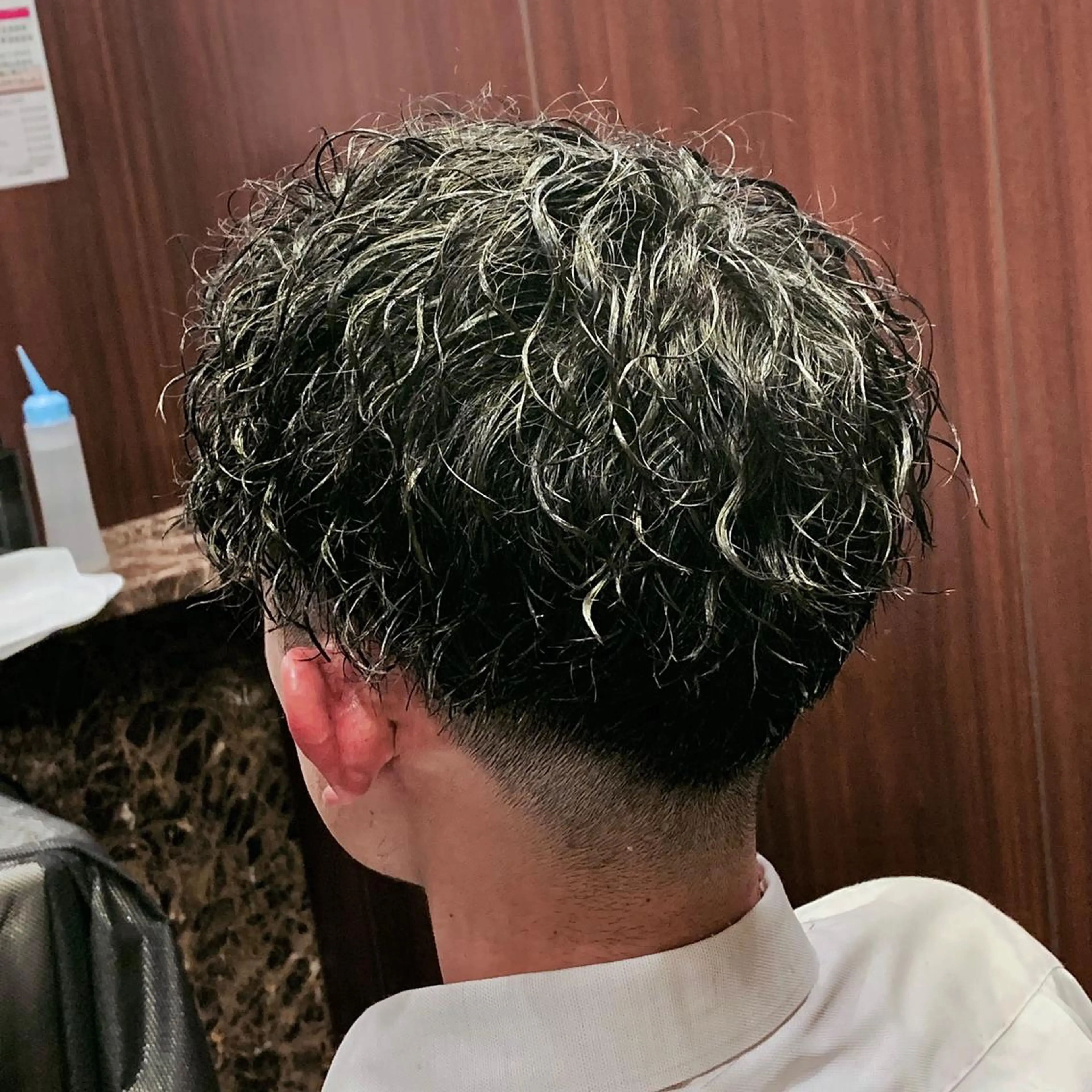 ミディアム パーマ メンズ HIROGINZA ヒロ銀座 青山所属・マツオ リュウホウ🐉のヘアスタイル