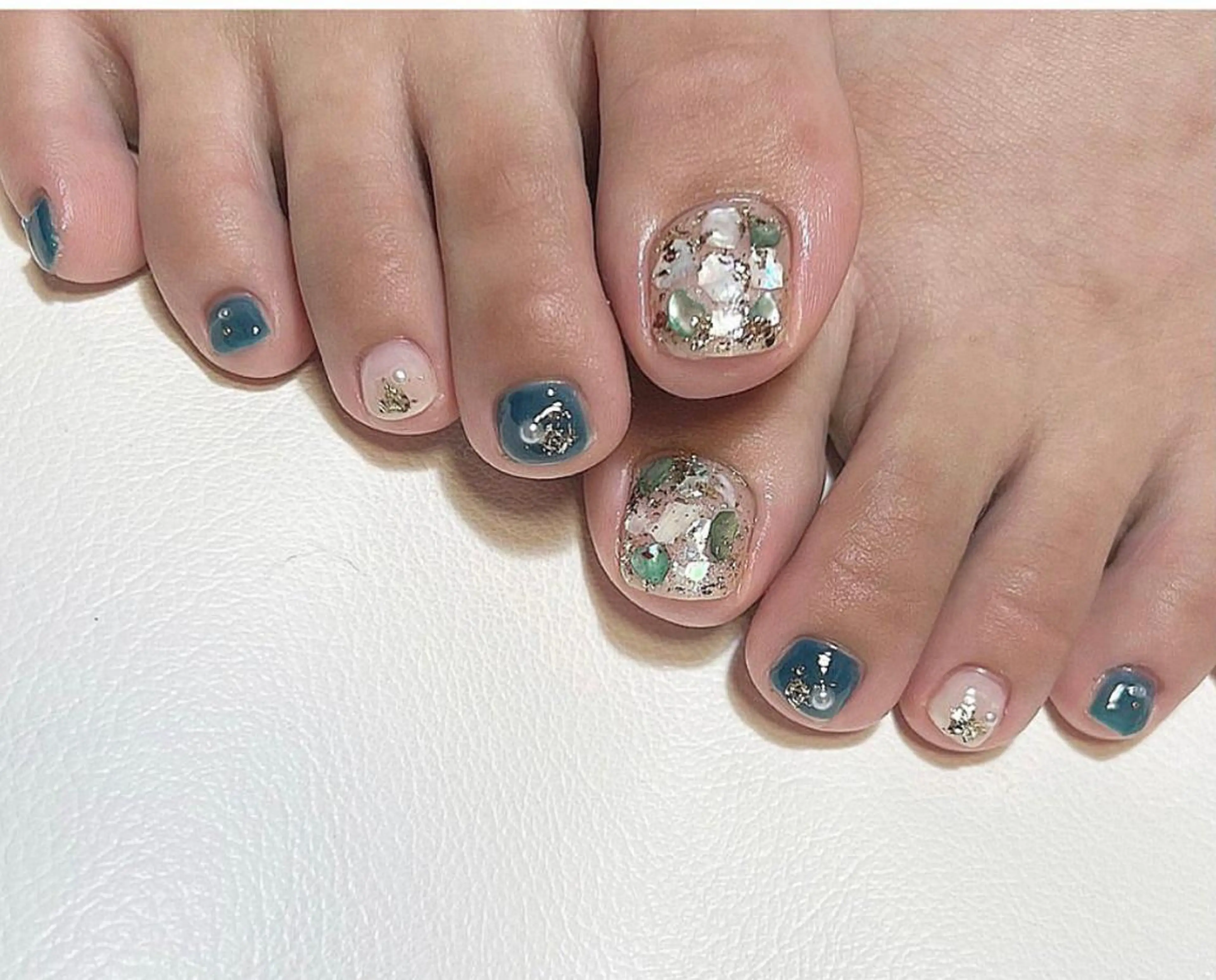 ネイル フットネイル miou beaut y salonのネイルデザイン
