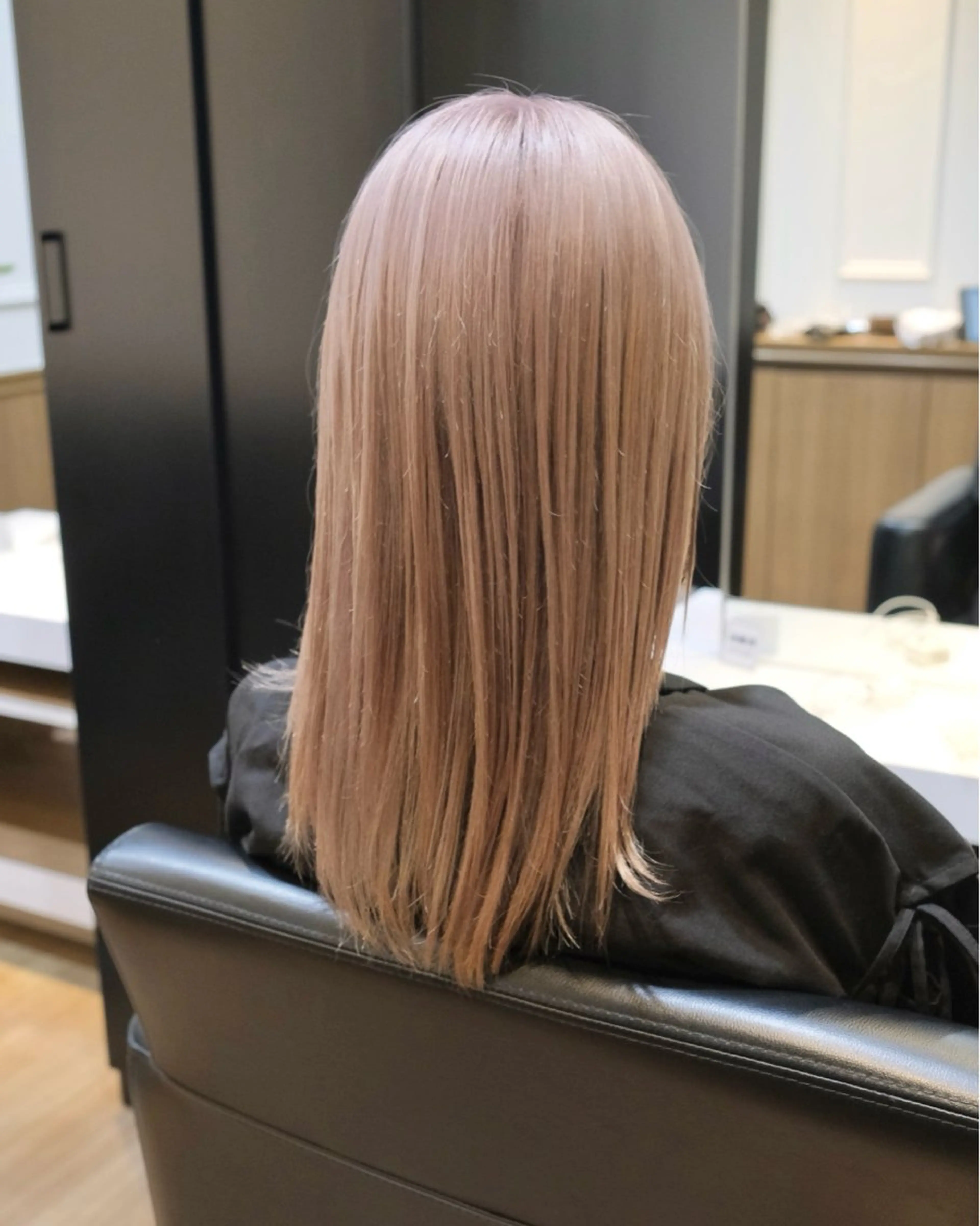 【広がりを抑えたい方におすすめ】髪質改善カラー＋トリートメントの写真