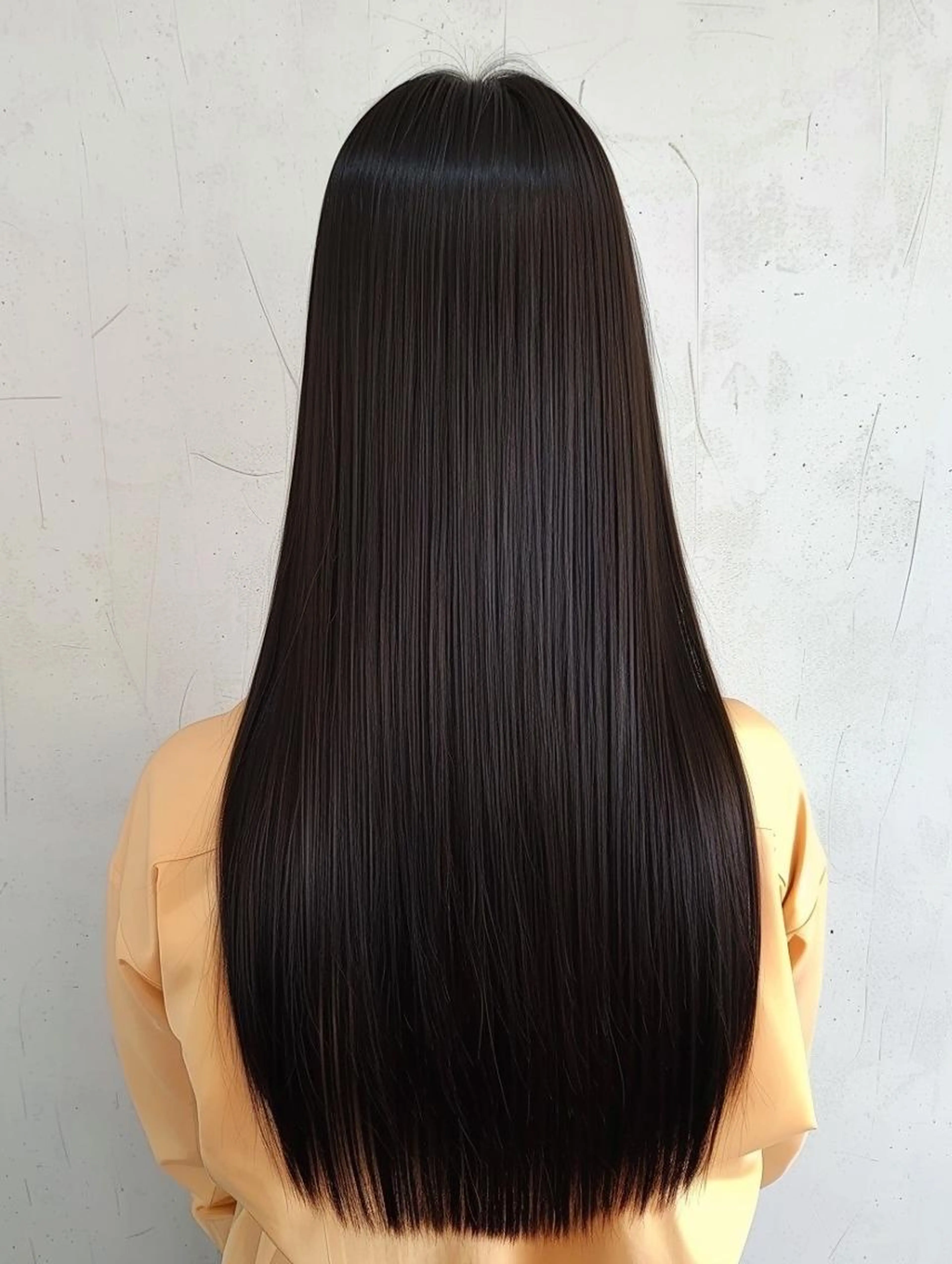 モデル　縮毛矯正　補足説明をお読みくださいの写真