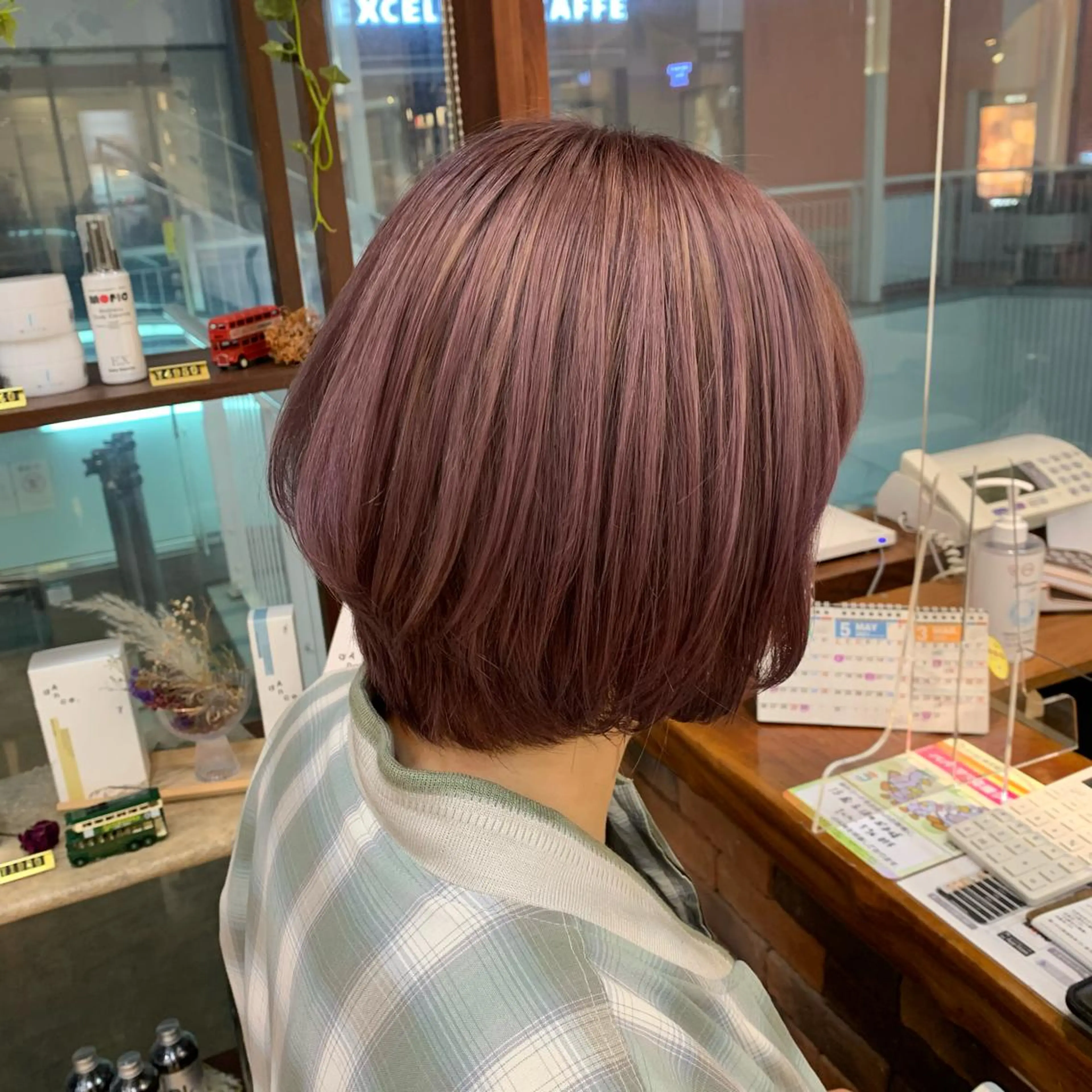 ショート カラー 安齋 大樹 /くびれショートのヘアスタイル