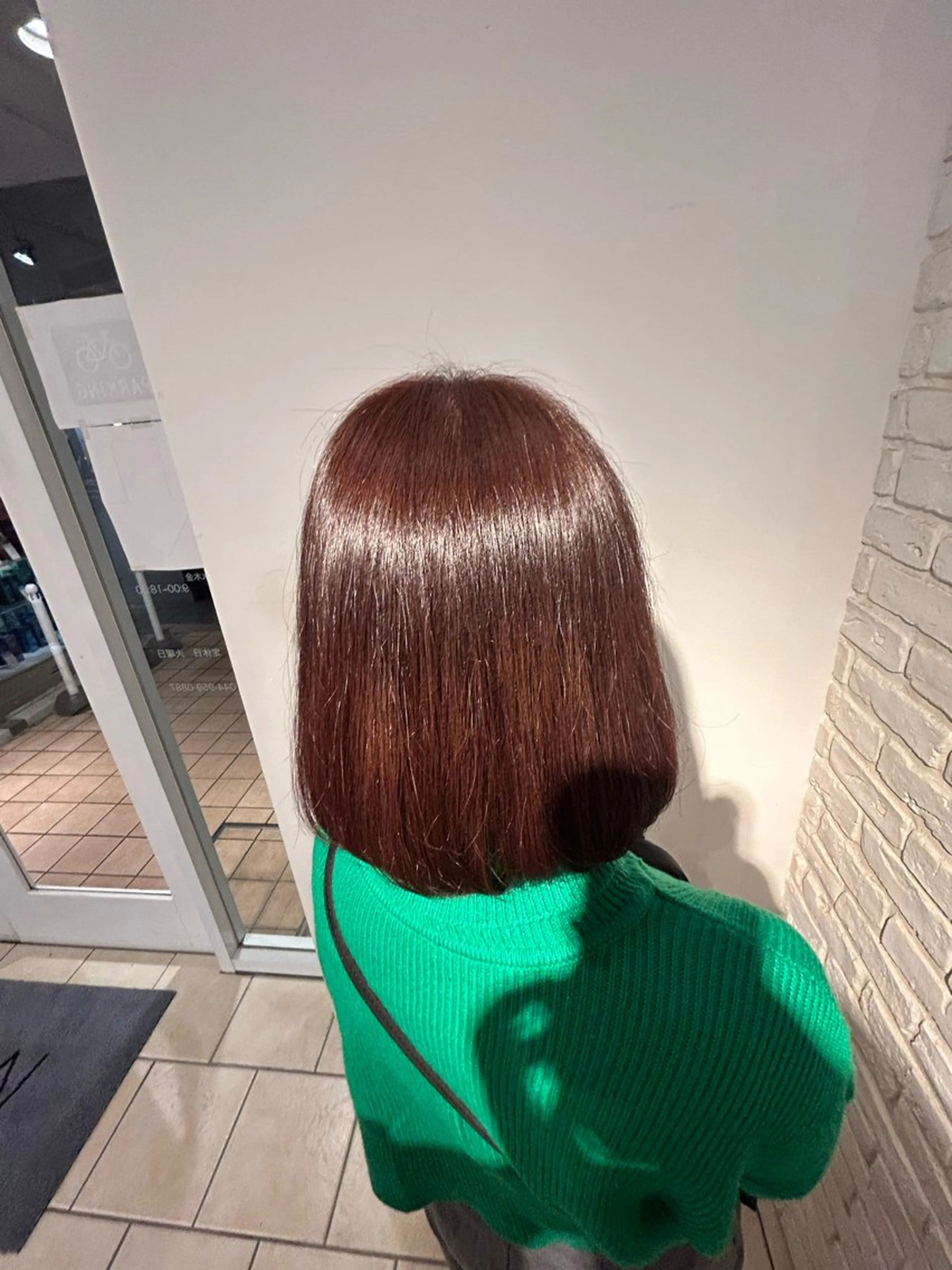 カラー M.SLASH SHINYURIGAOKA所属・小松 美璃のヘアスタイル