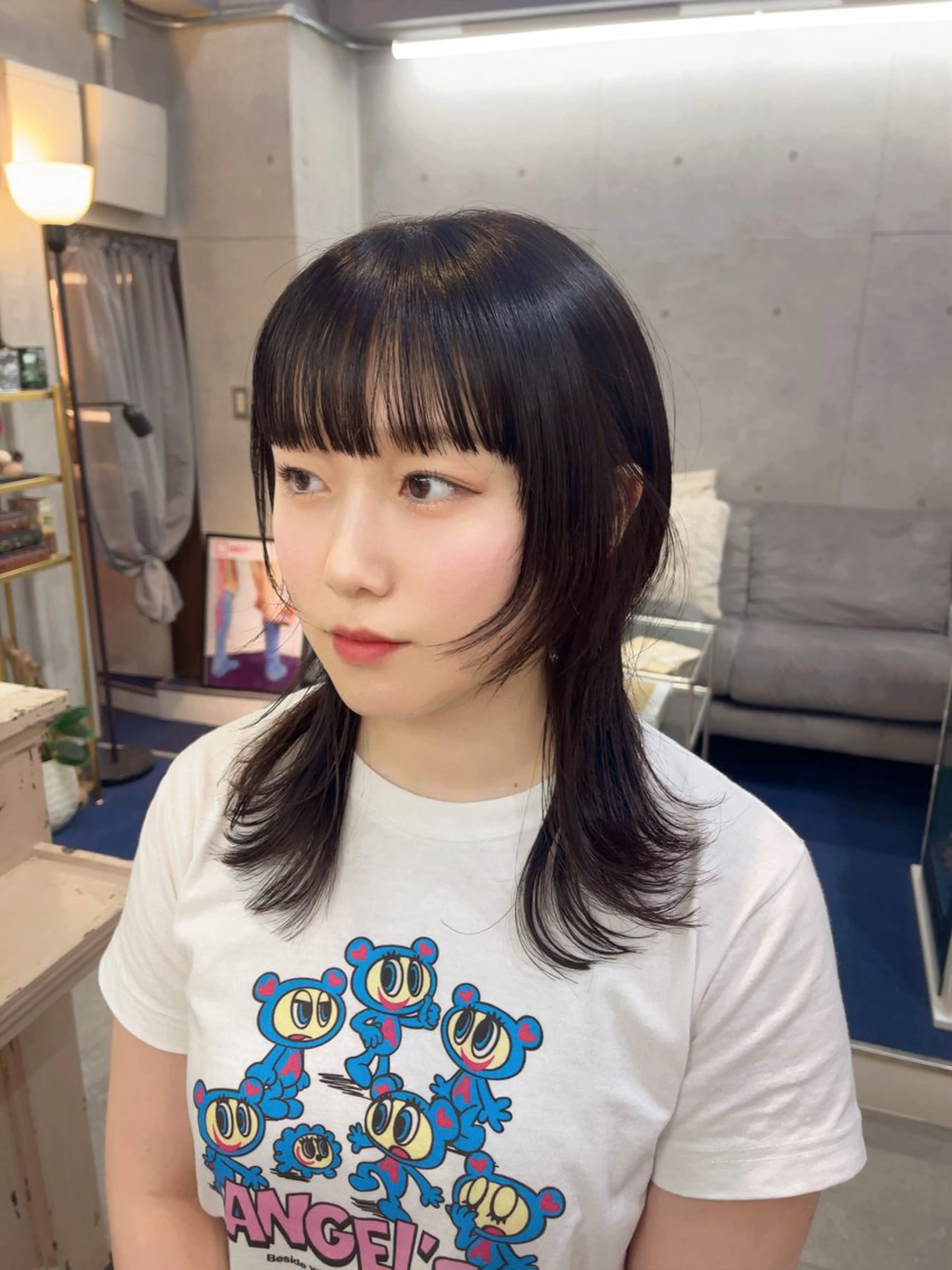 ミディアム カット MIES amane(アマネ)のヘアスタイル