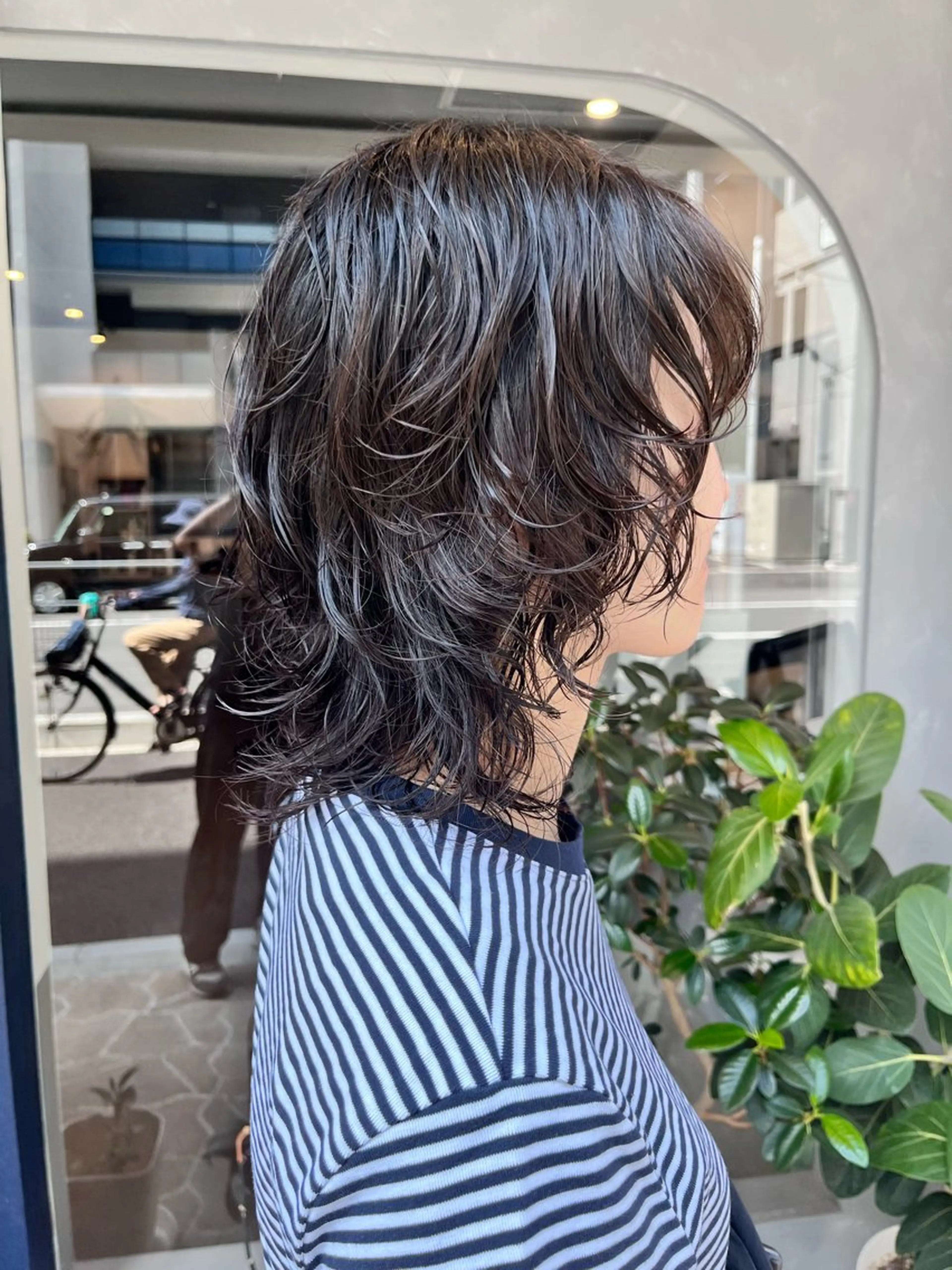 ミディアム パーマ ミディアムパーマ ウルフカット カット パーマ トリートメント dogstar小林諒 レイヤー/ブリーチのヘアスタイル