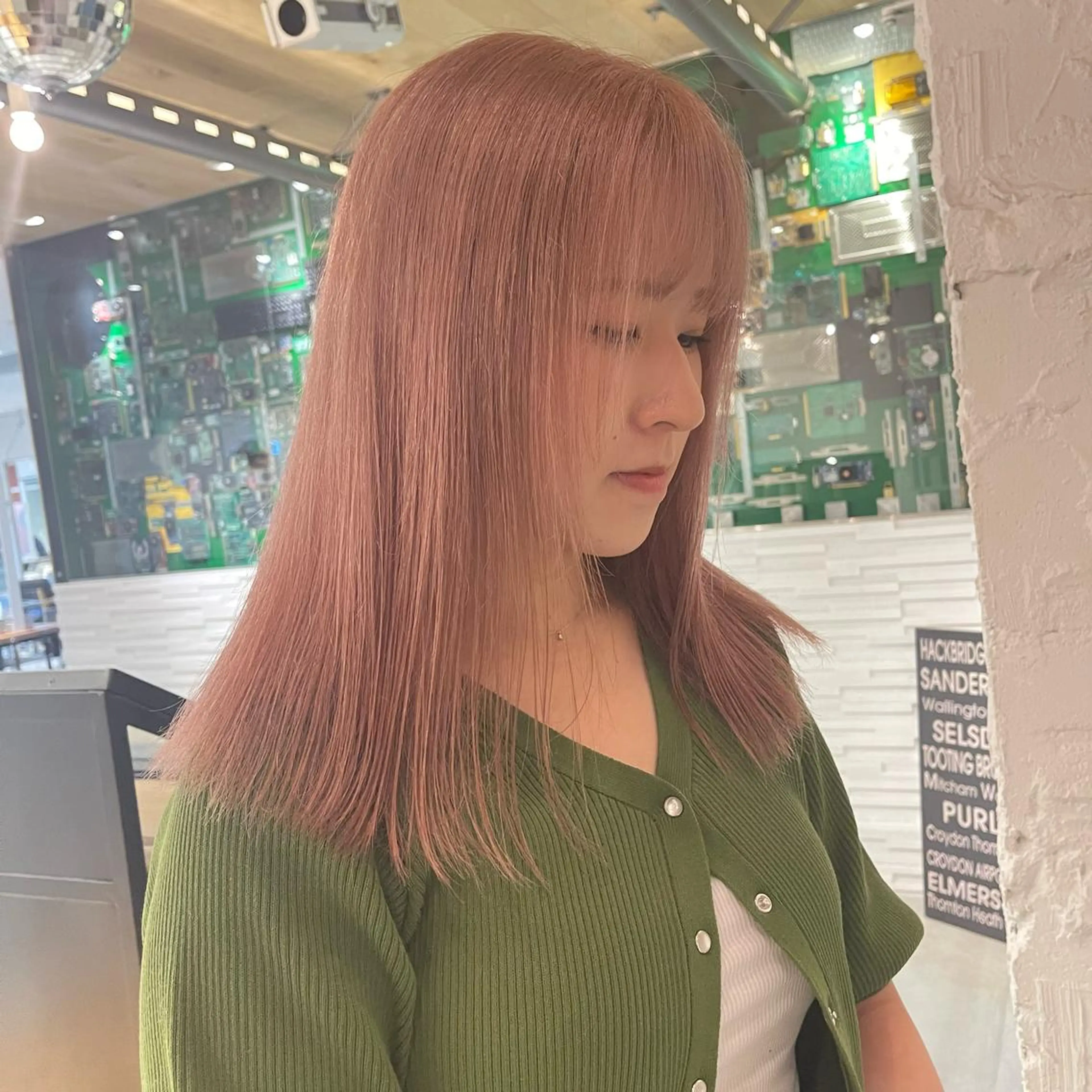 セミロング カラー ヘアカラー トリートメント lunty miichiのヘアスタイル
