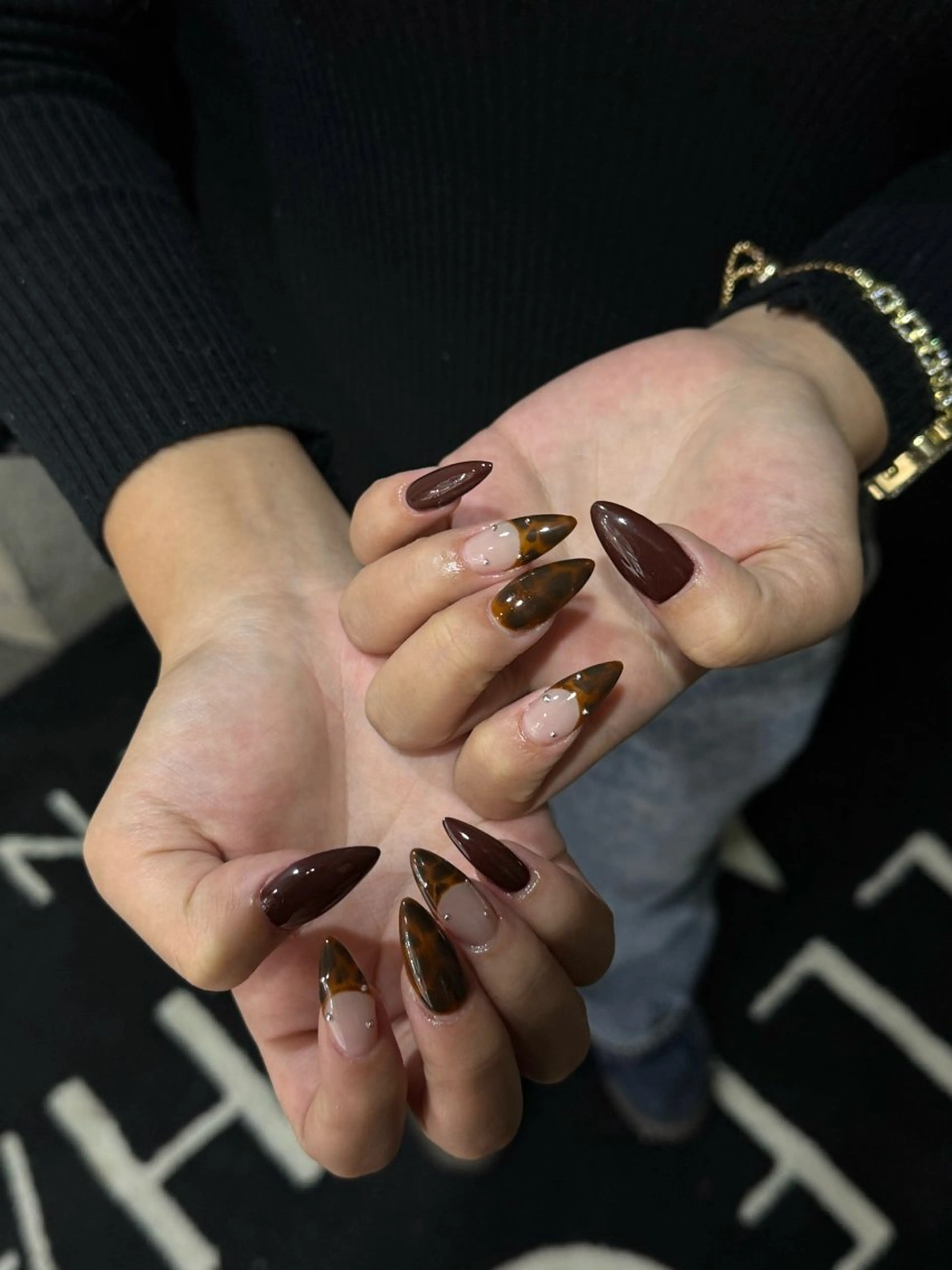 ネイル アニマル柄 フレンチネイル ハンドネイル ALPHA. Aya‪no𝜗𝜚のネイルデザイン