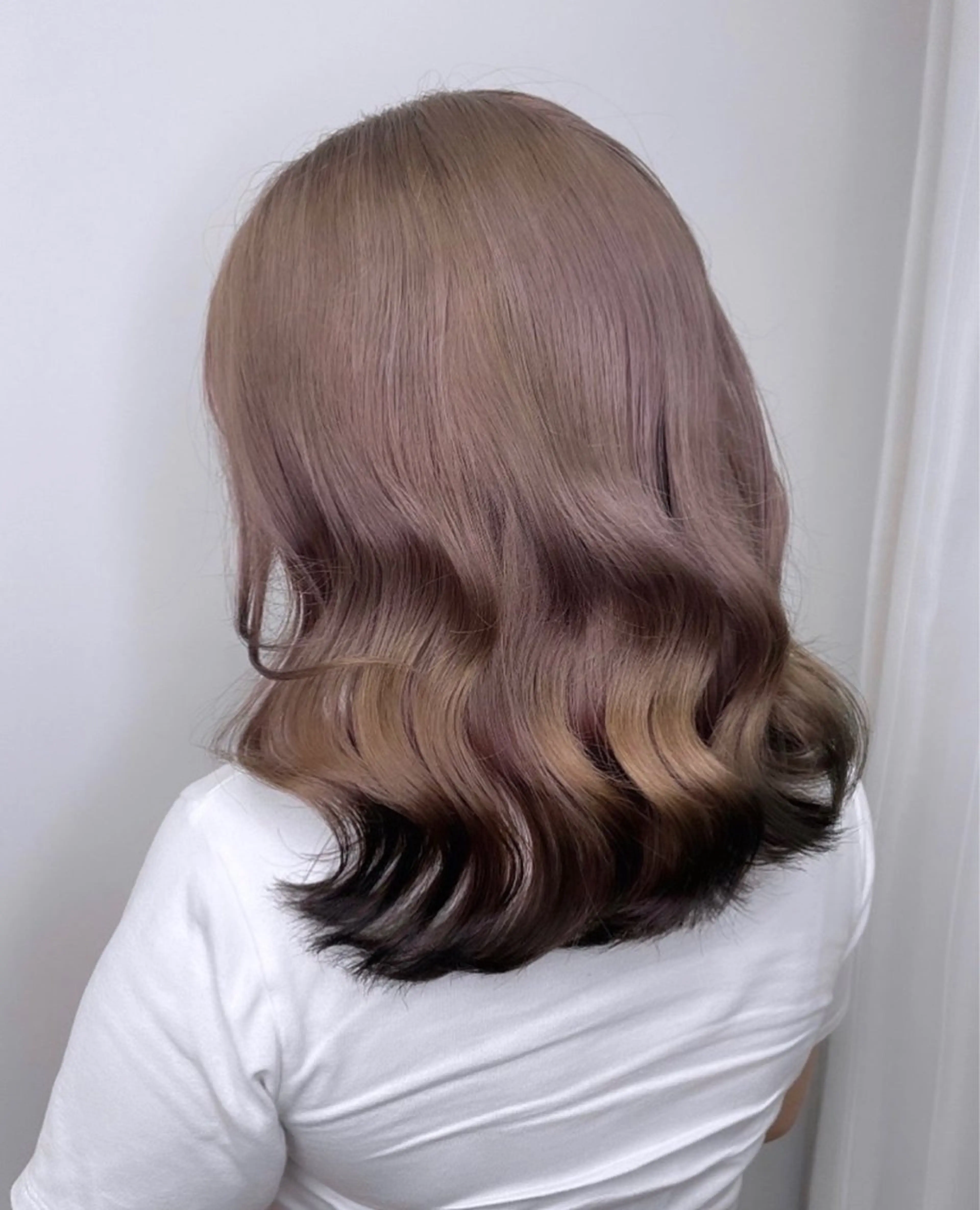 ミディアム カラー ブリーチ ヘアカラー トリートメント MARQUEE所属・Ayame / ハイトーンカラーのヘアスタイル