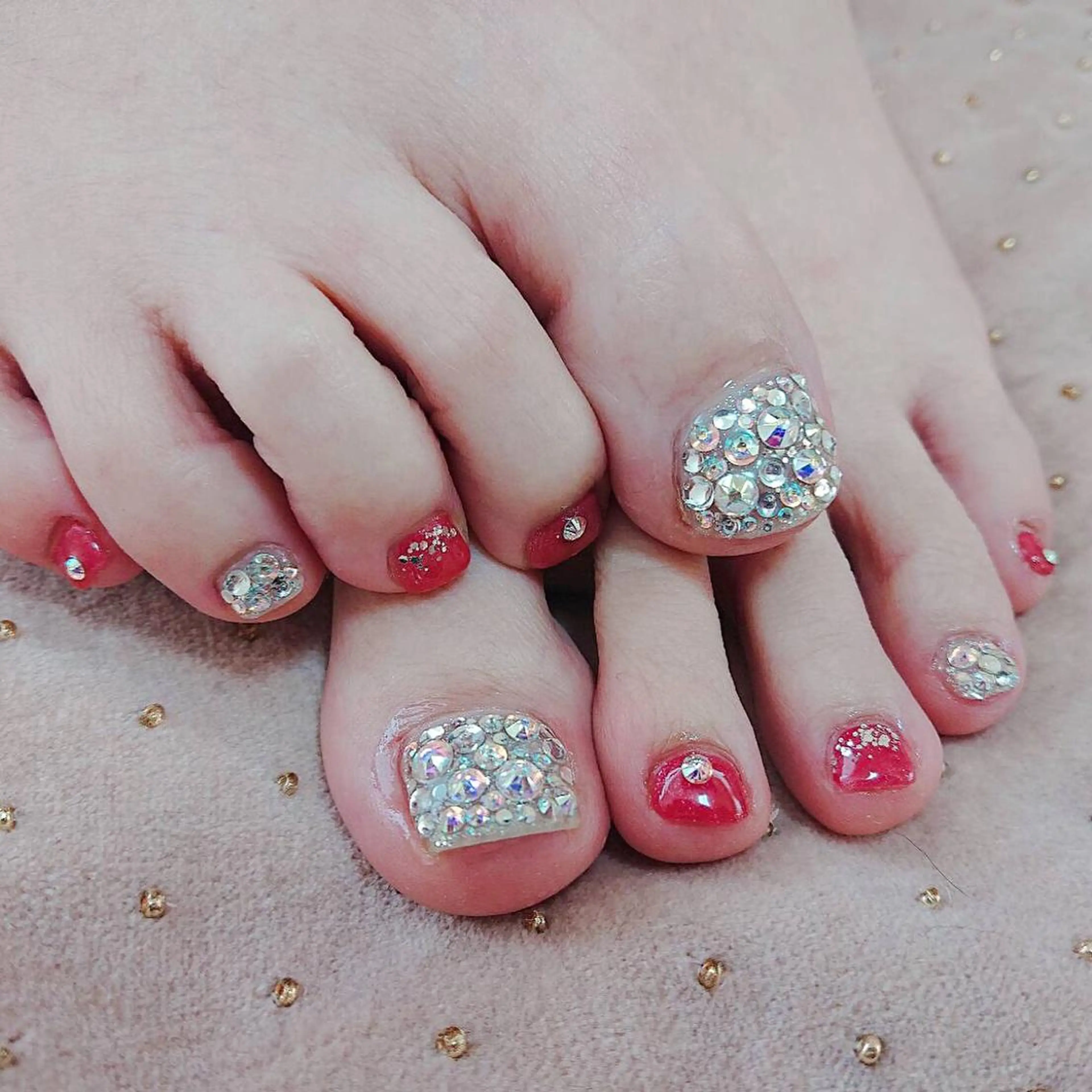 ネイル ストーンネイル nailist hitomiのマツエク・マツパデザイン