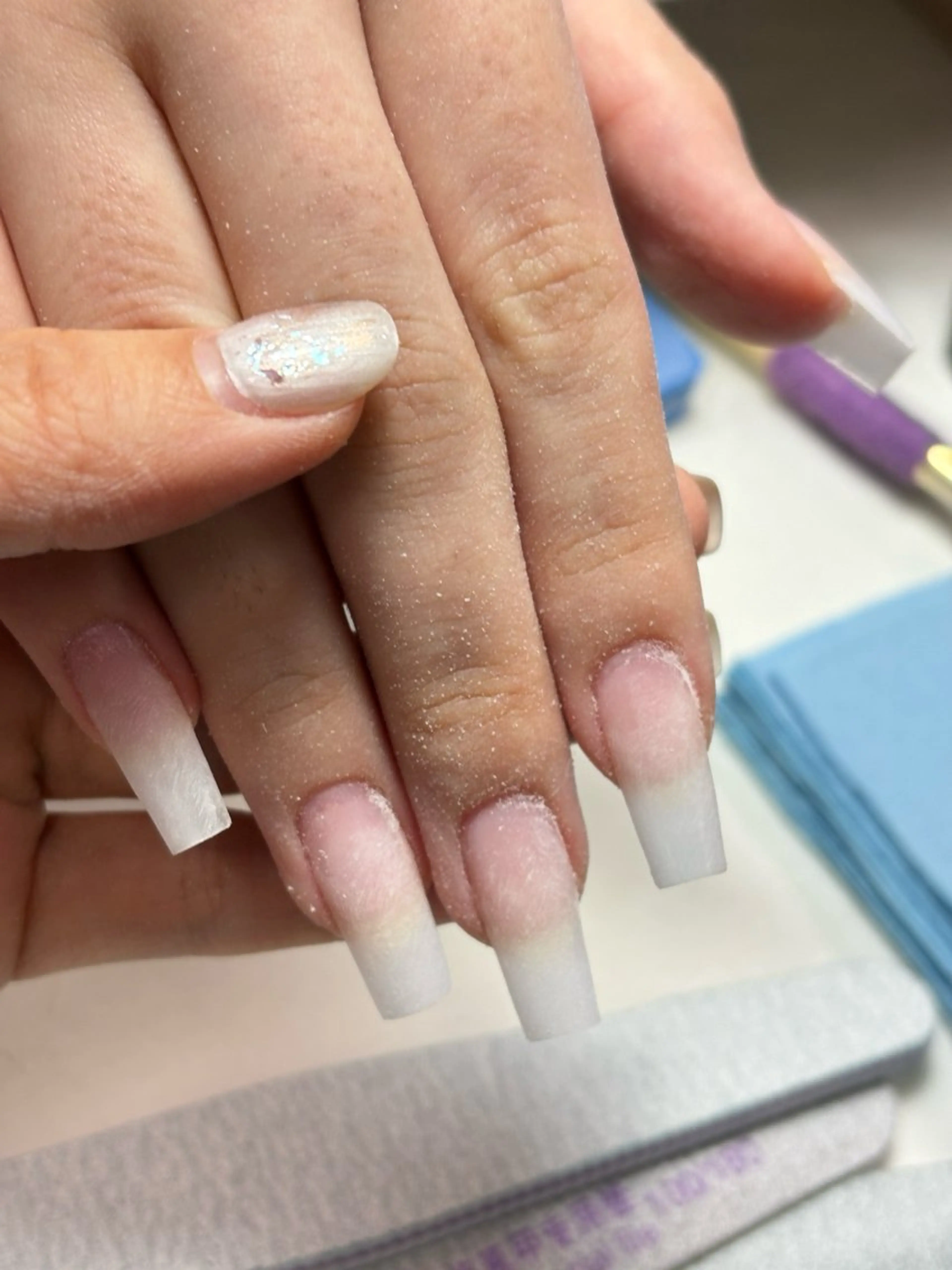 ネイル 長さ出し フットネイル フレンチネイル マグネットネイル ニュアンスネイル ハンドネイル salonAZ トップネイリストのネイルデザイン