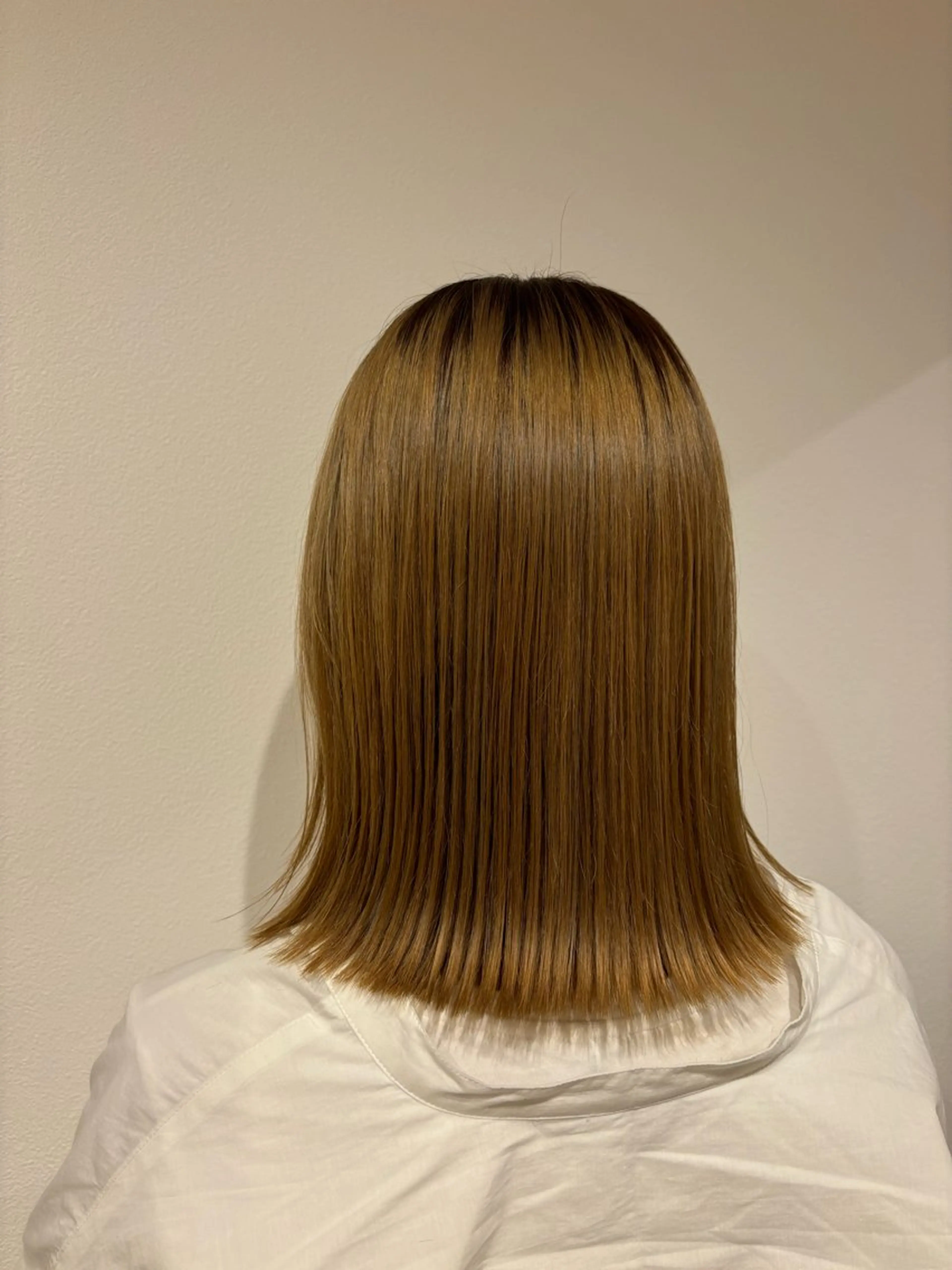 セミロング たにぐち ななはのヘアスタイル