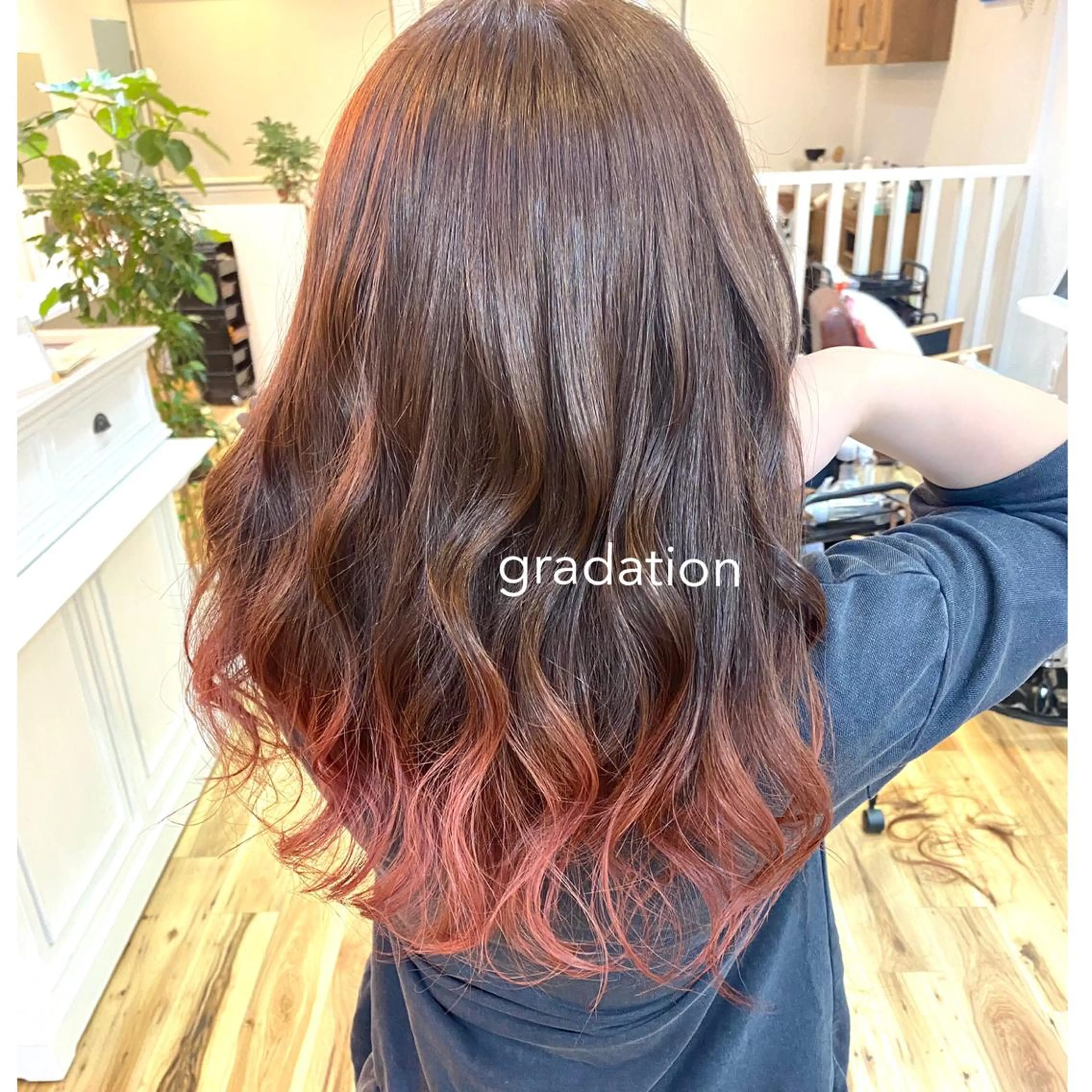 セミロング mare所属・＊＊＊ natsumiのヘアスタイル