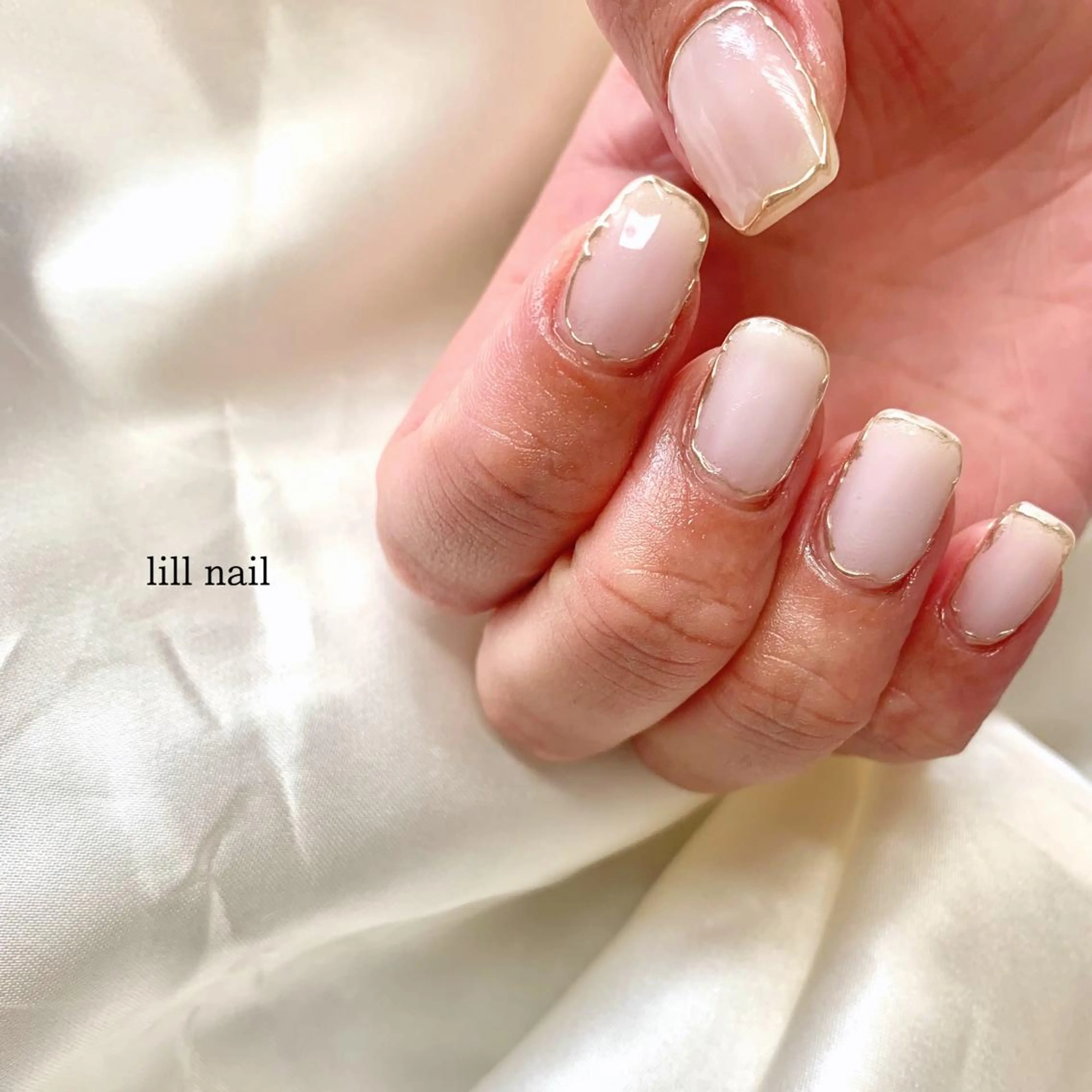 ミディアム pllia beautyのネイルデザイン