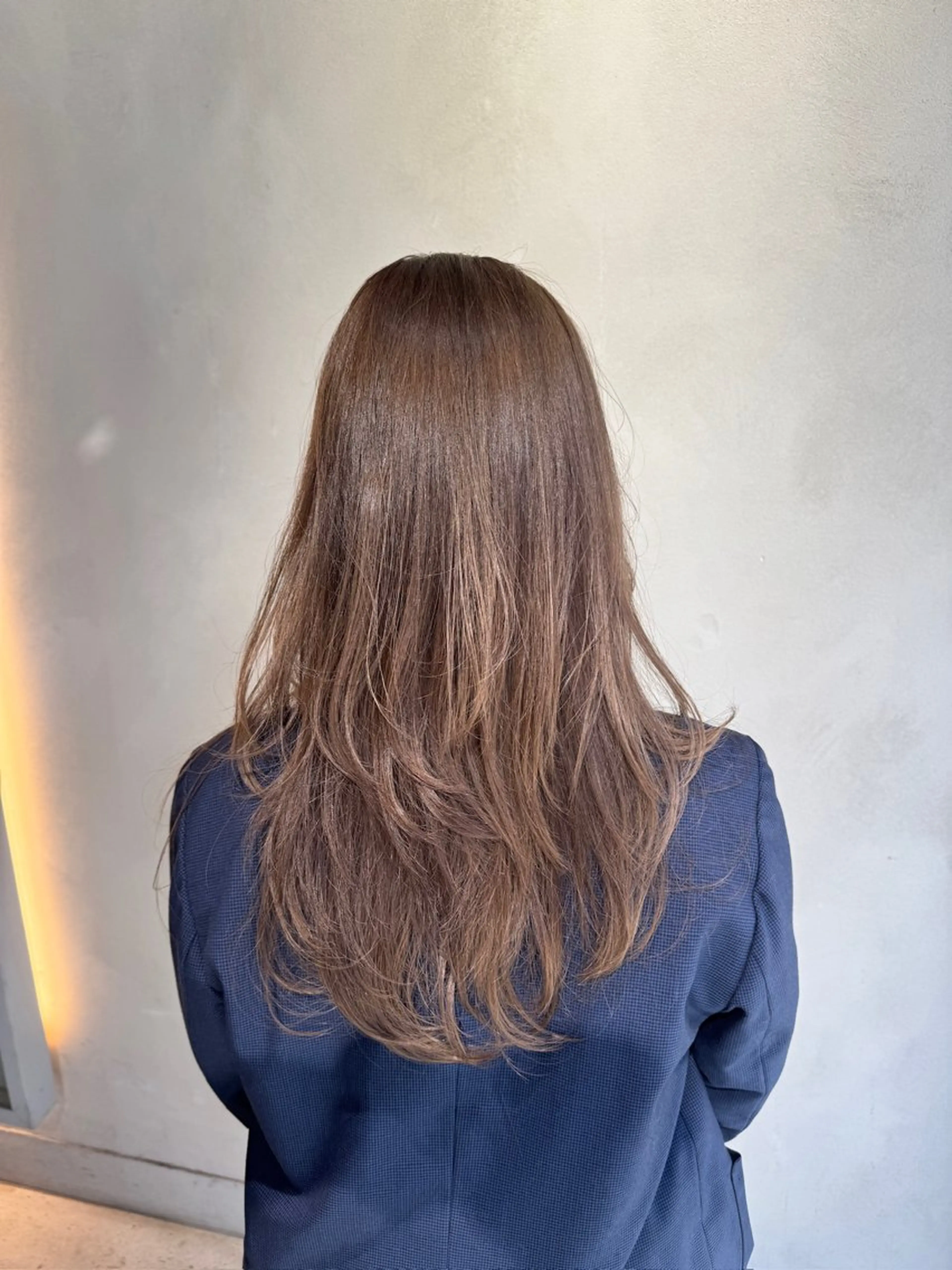 ロング カラー ブリーチ ブラウンカラー 透明感カラー ヘアカラー み うのヘアスタイル