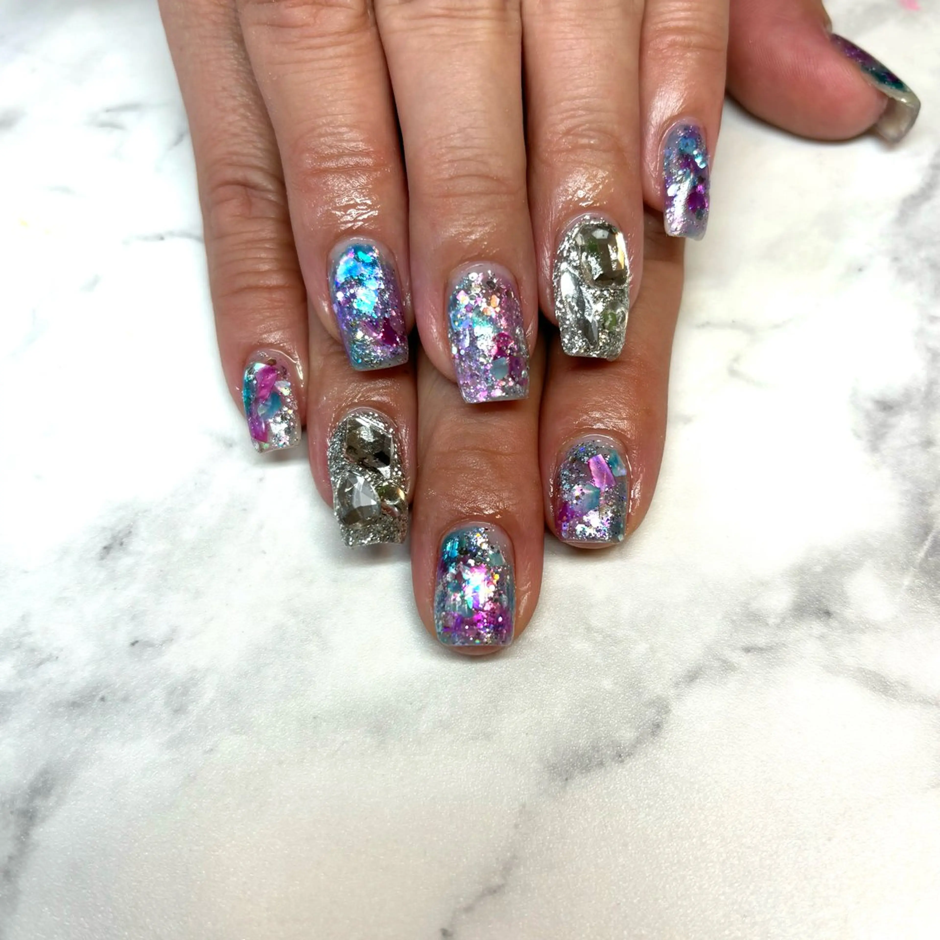 ネイル es nailのネイルデザイン