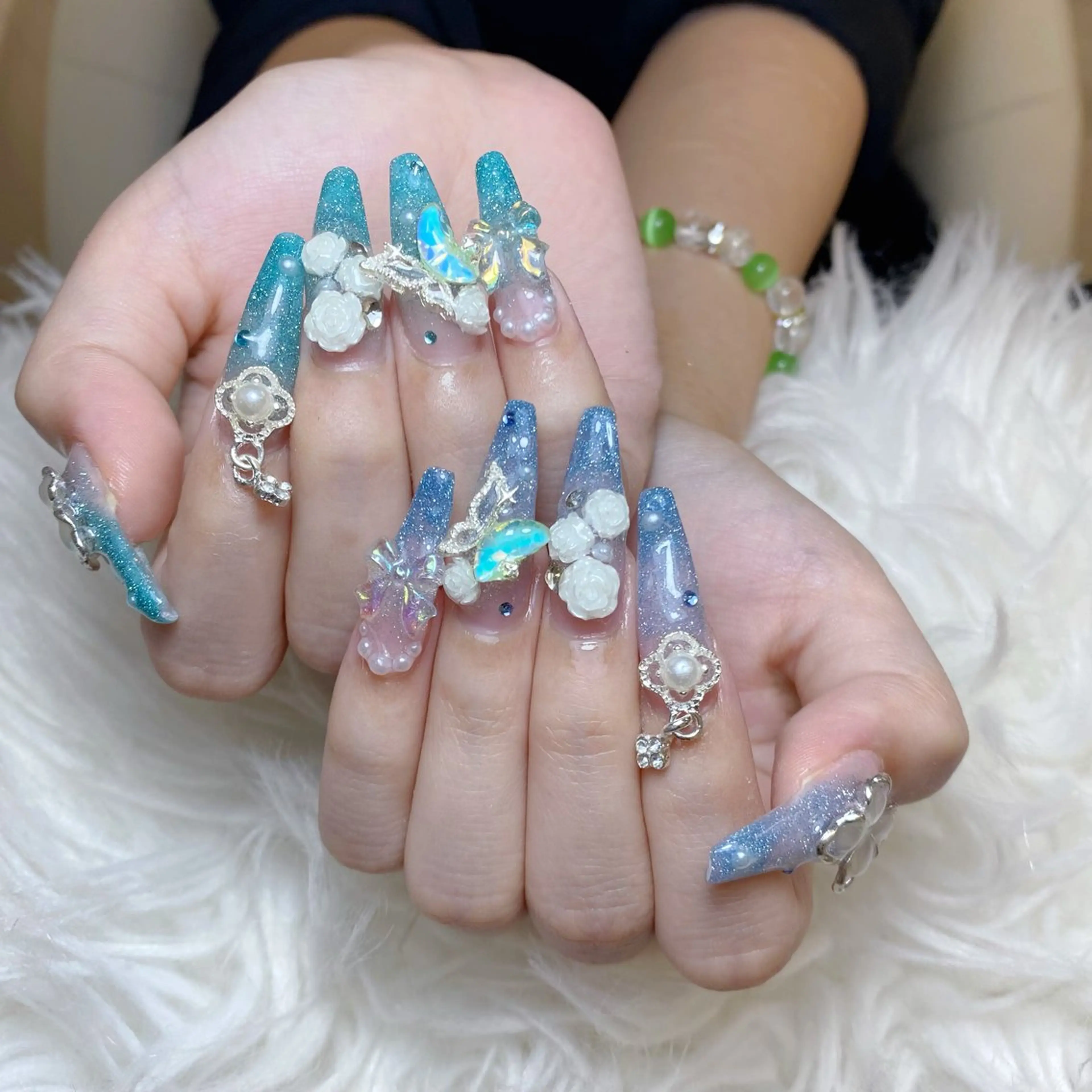 ネイル ハンドネイル ハンドケア Anh Nail 歌舞伎町のネイルデザイン