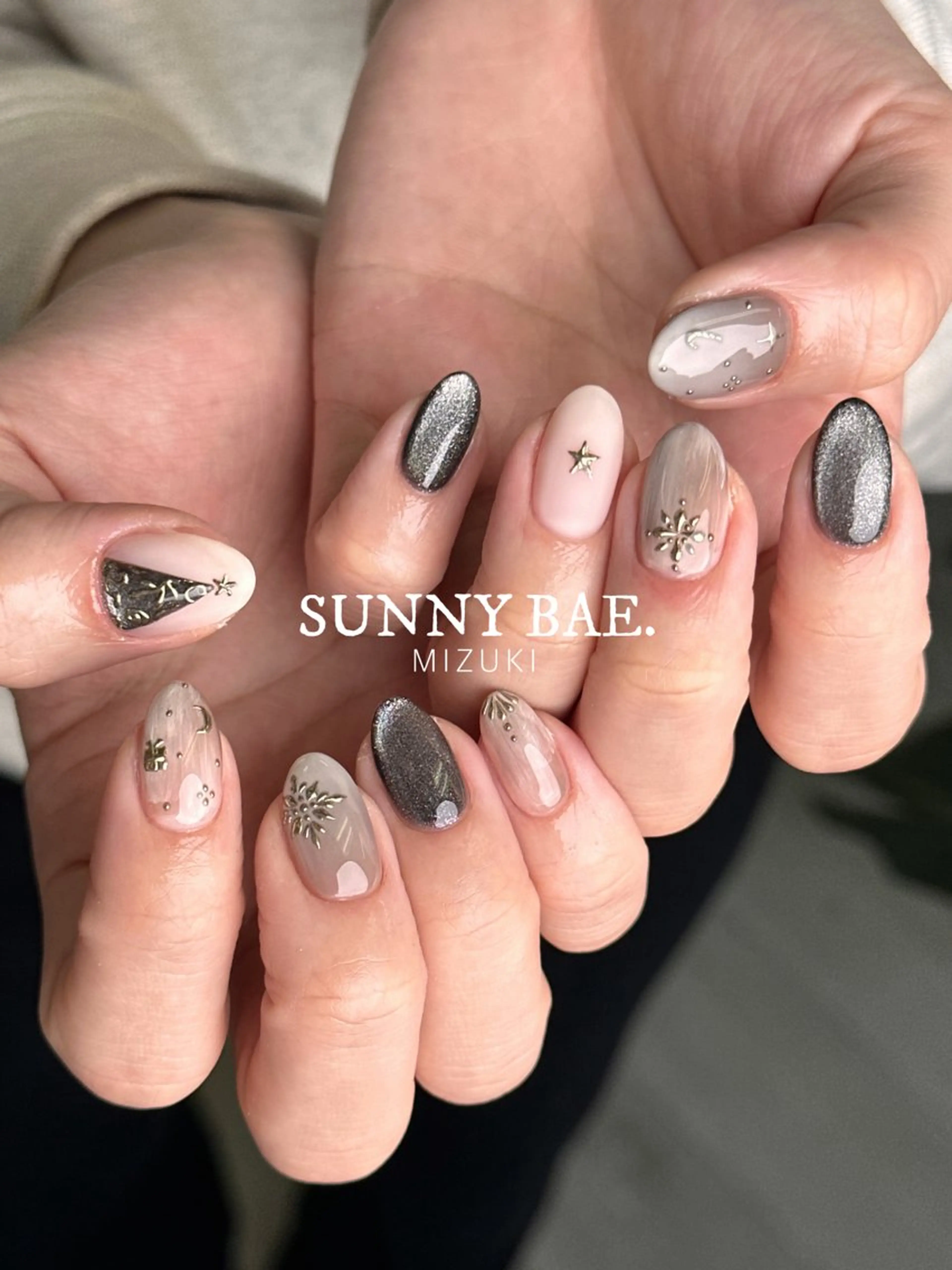 ネイル マグネットネイル マットネイル 冬ネイル ハンドネイル SUNNY BAE. 🌼MIZUKIのネイルデザイン