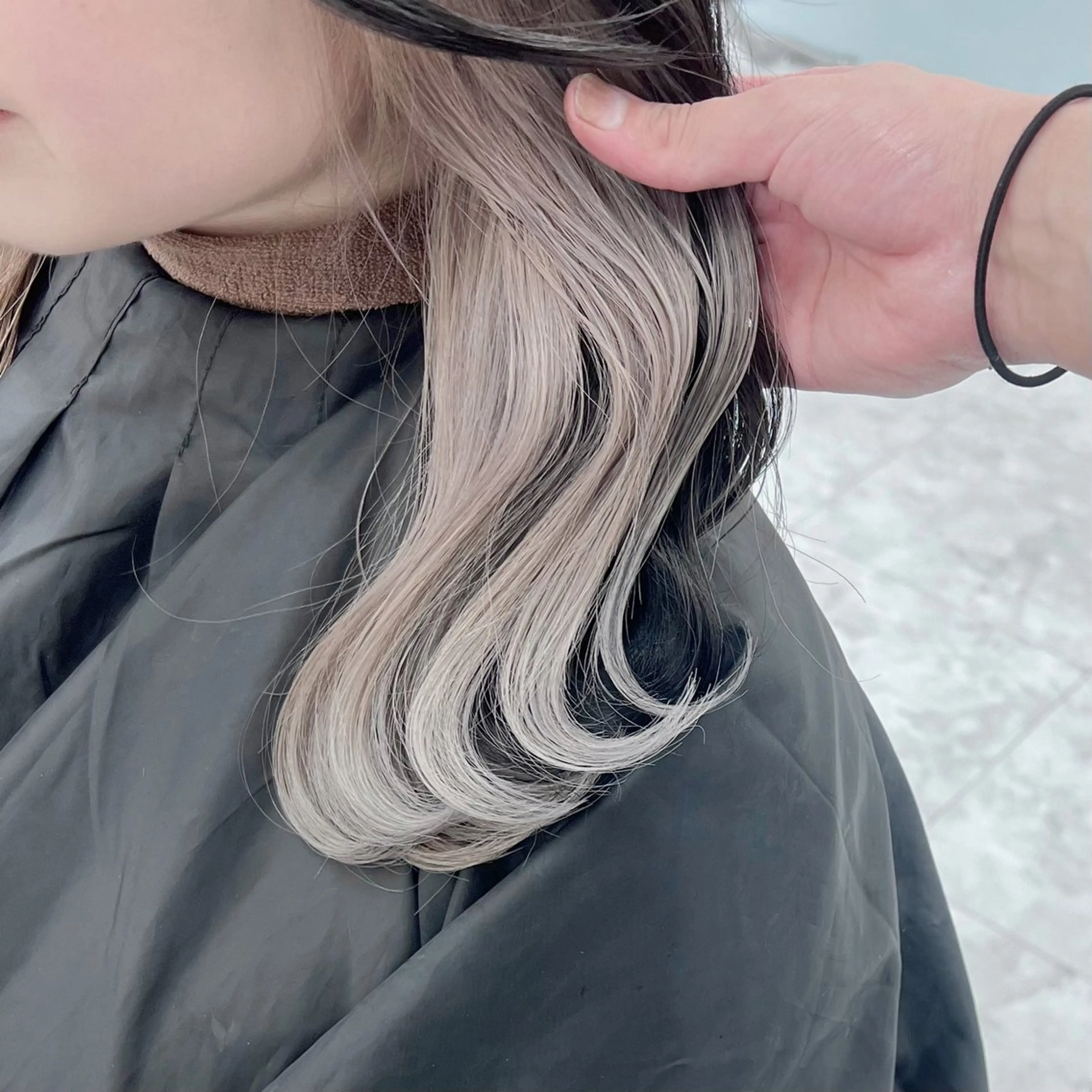 セミロング カラー 💫トレンドパーマ 友輝💫のヘアスタイル