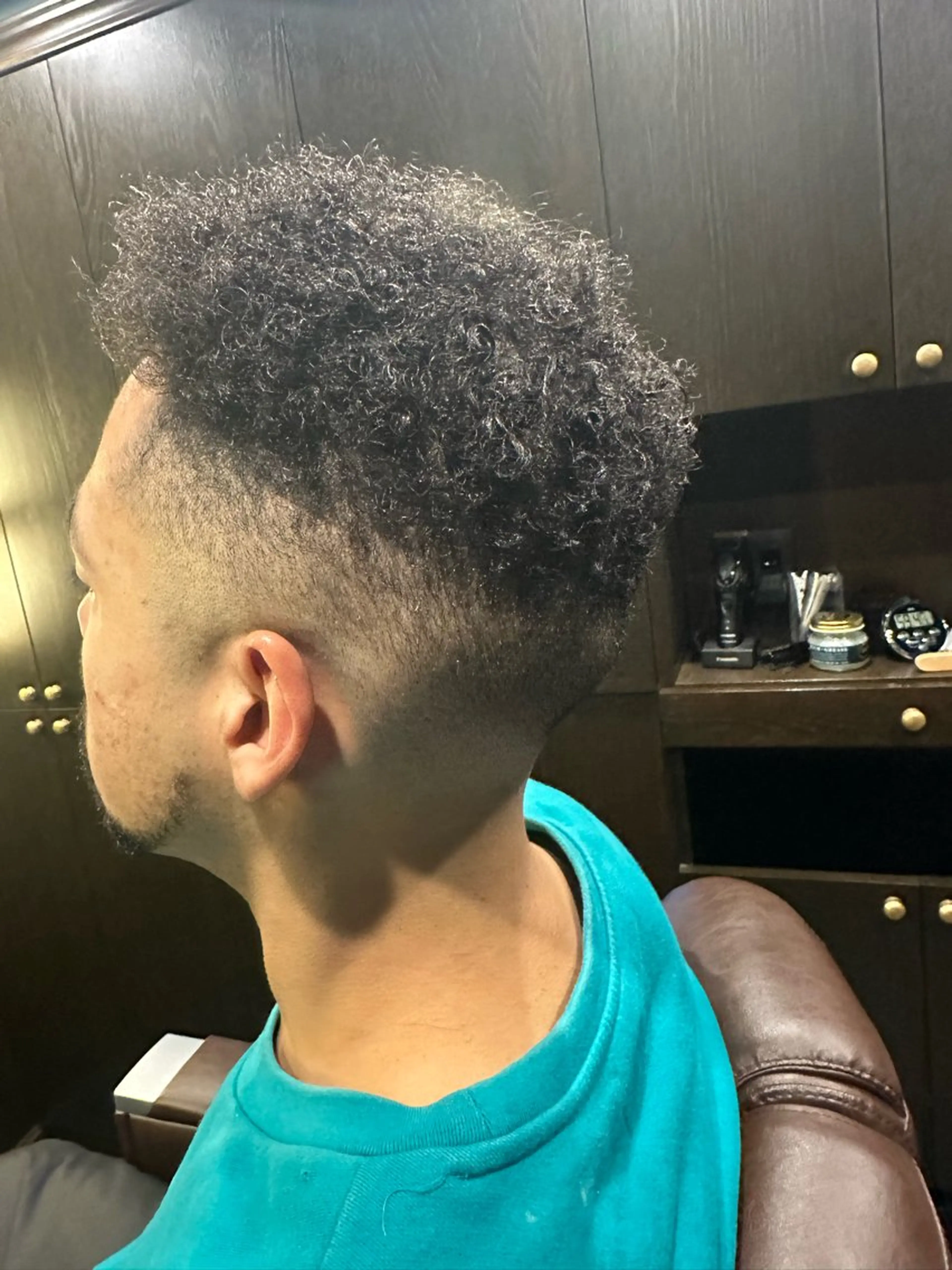 ショート くせ毛 和田 圭尉のヘアスタイル