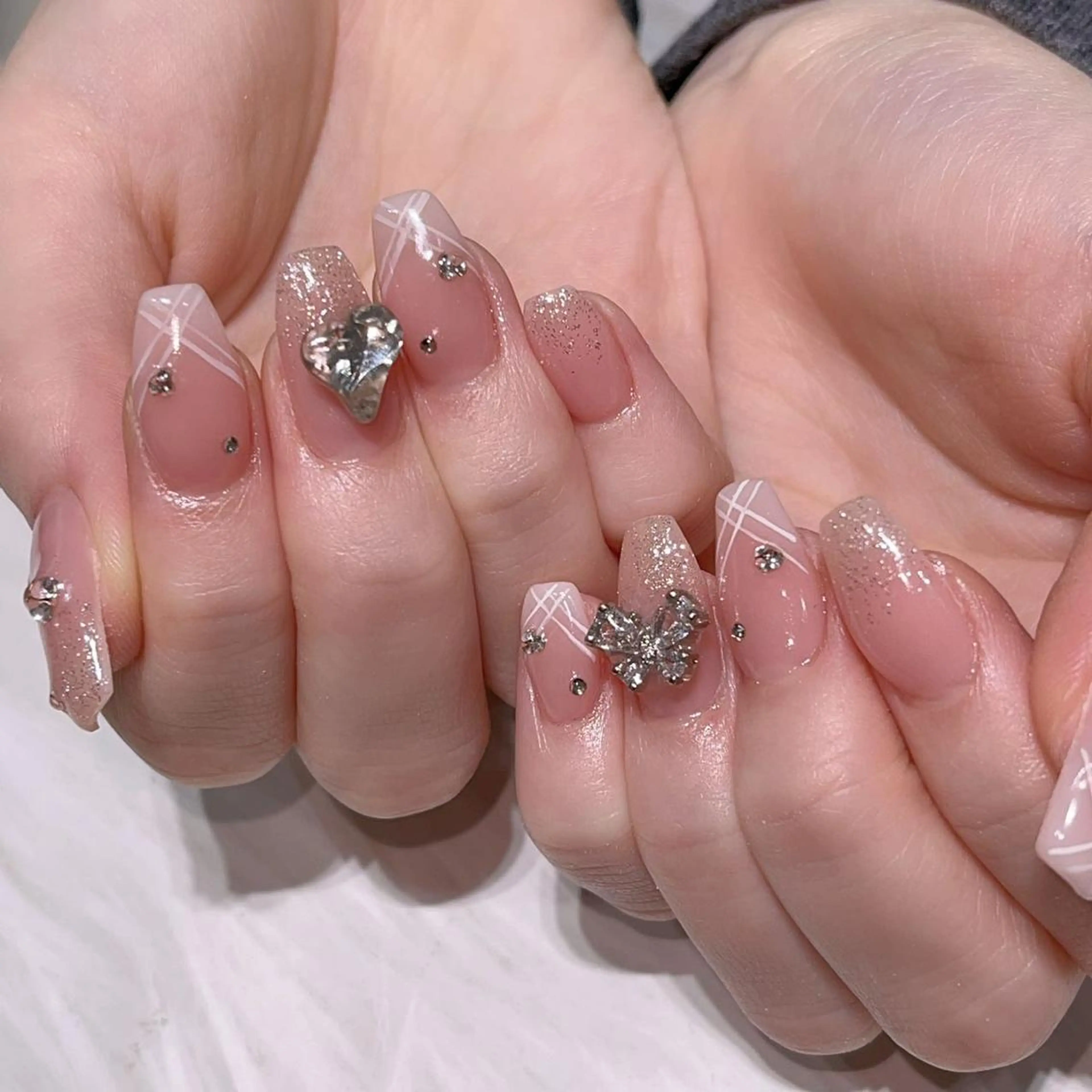 ネイル Queens テイのネイルデザイン