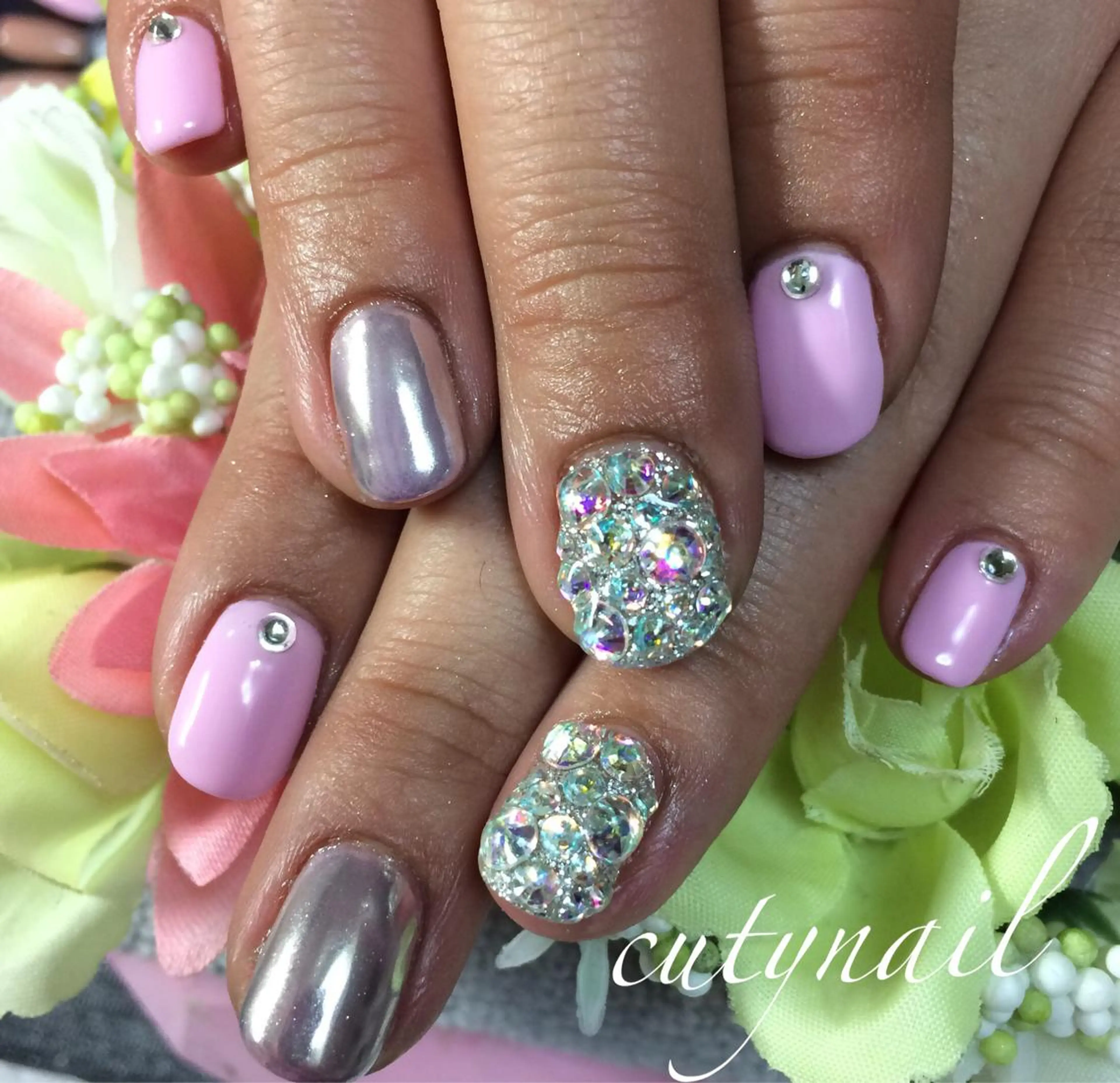 ネイル ミラーネイル cuty nailのネイルデザイン
