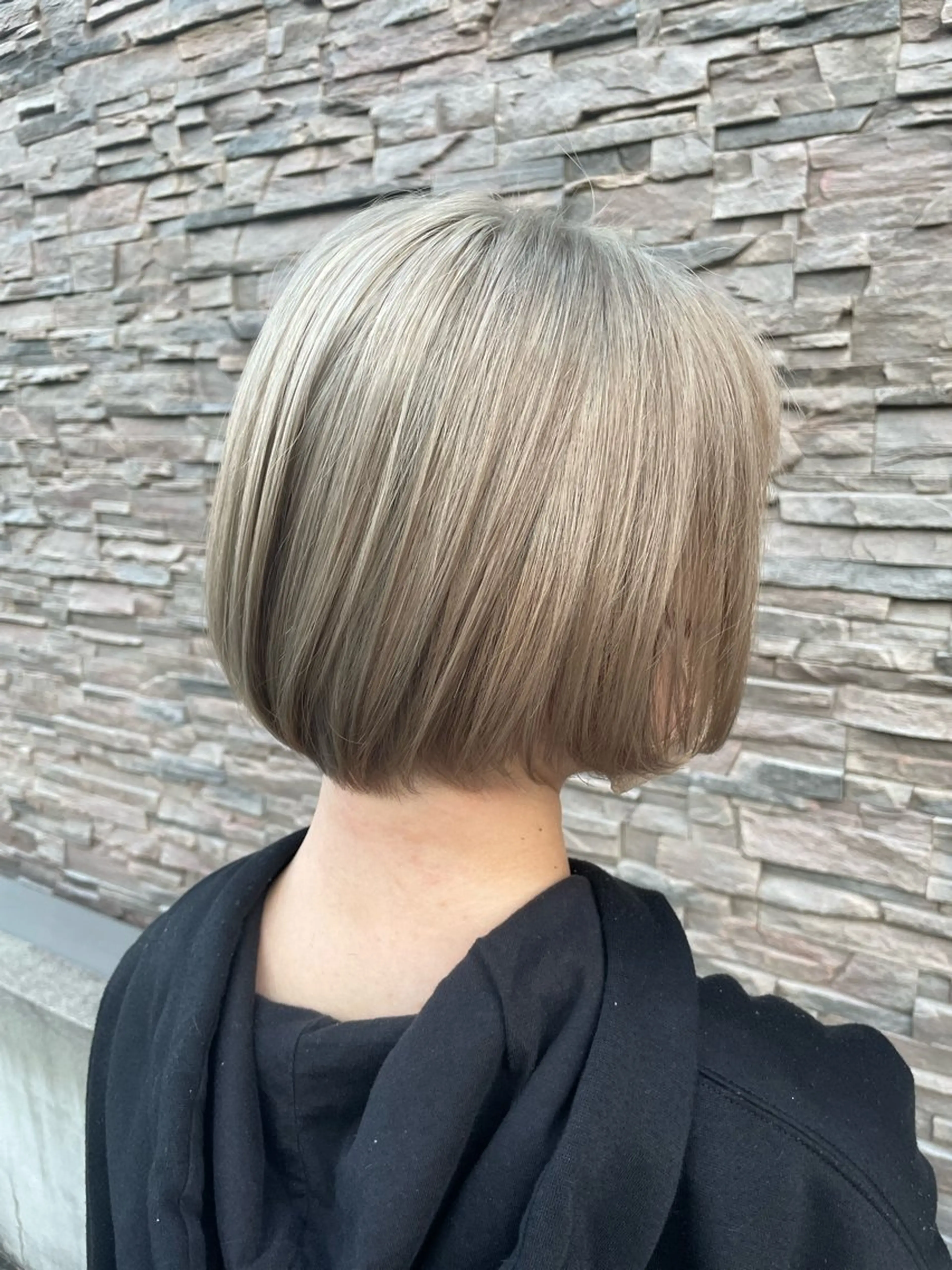 ショート カット ヘアカラー トリートメント ベージュカラー⌇﻿ くびれヘア.𐙚心音のヘアスタイル