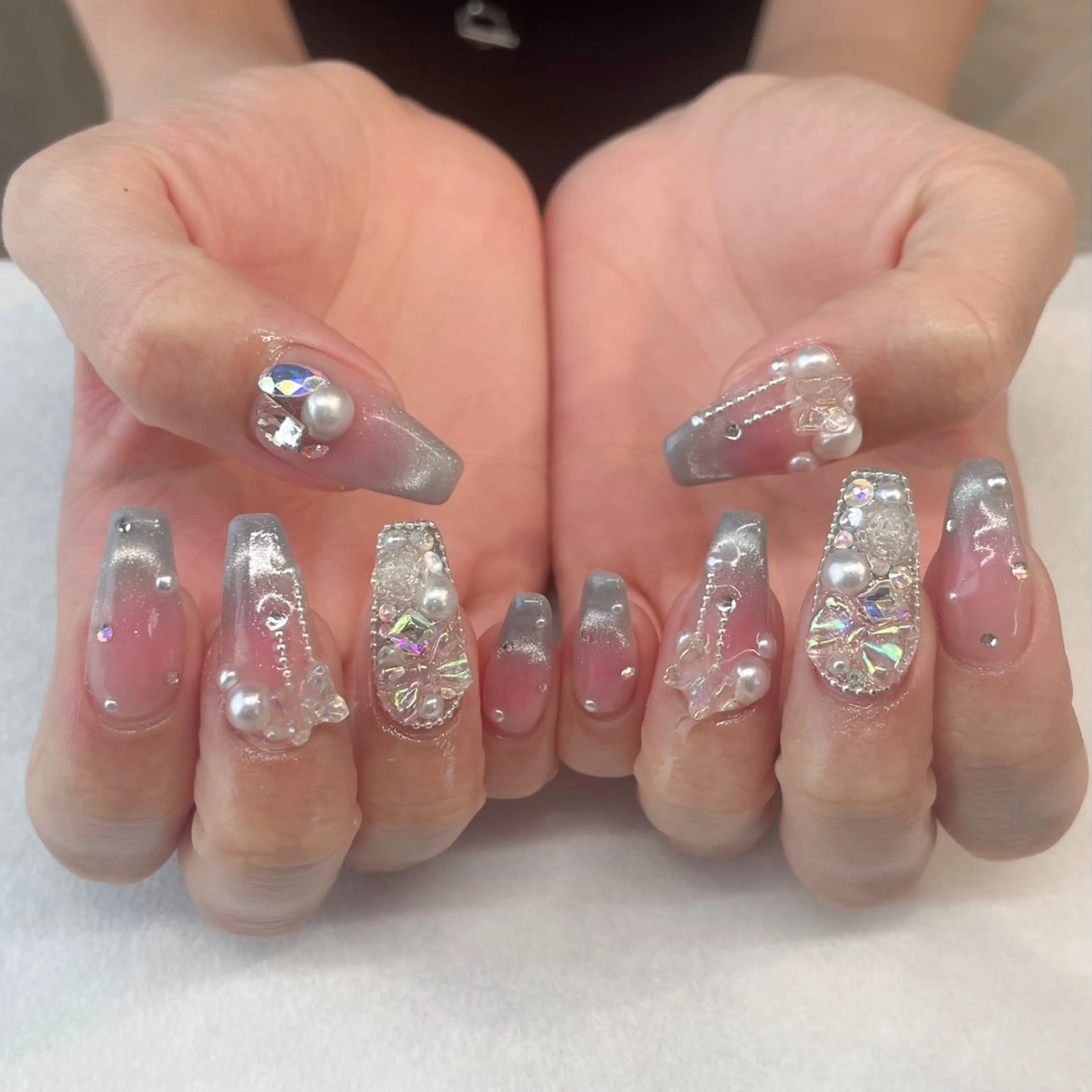 ネイル ハンドネイル 💎🐰 saki. m 🐰💎のネイルデザイン