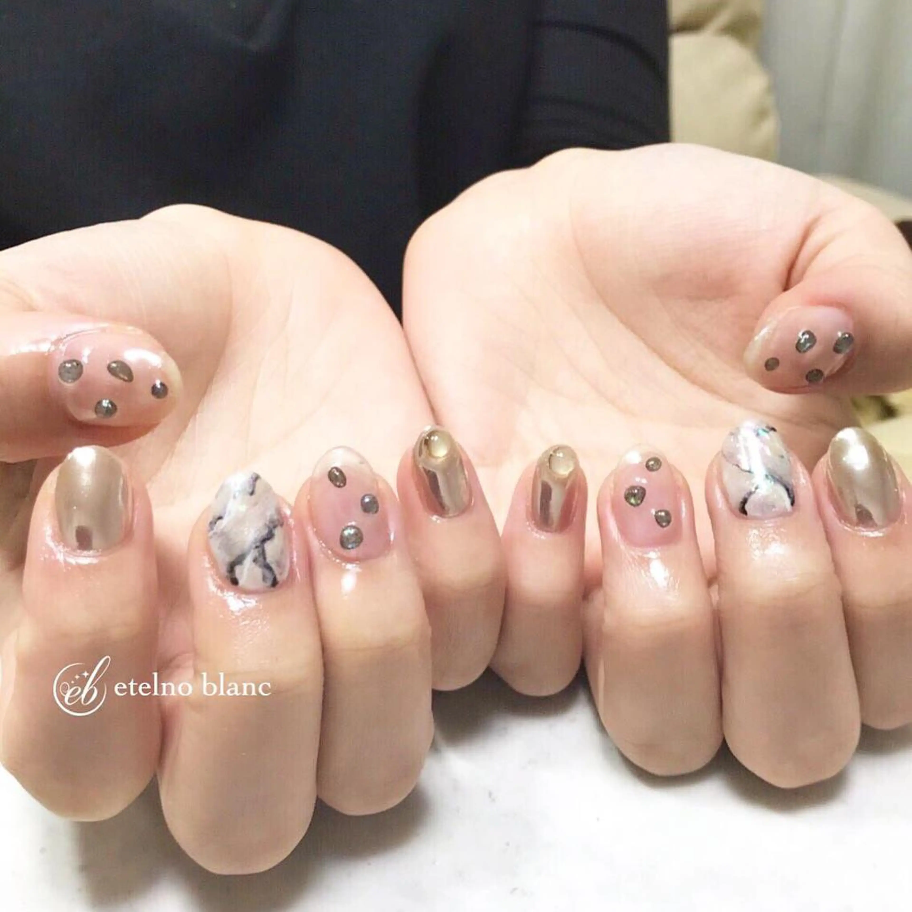 ネイル etelno blanc中目黒のネイルデザイン