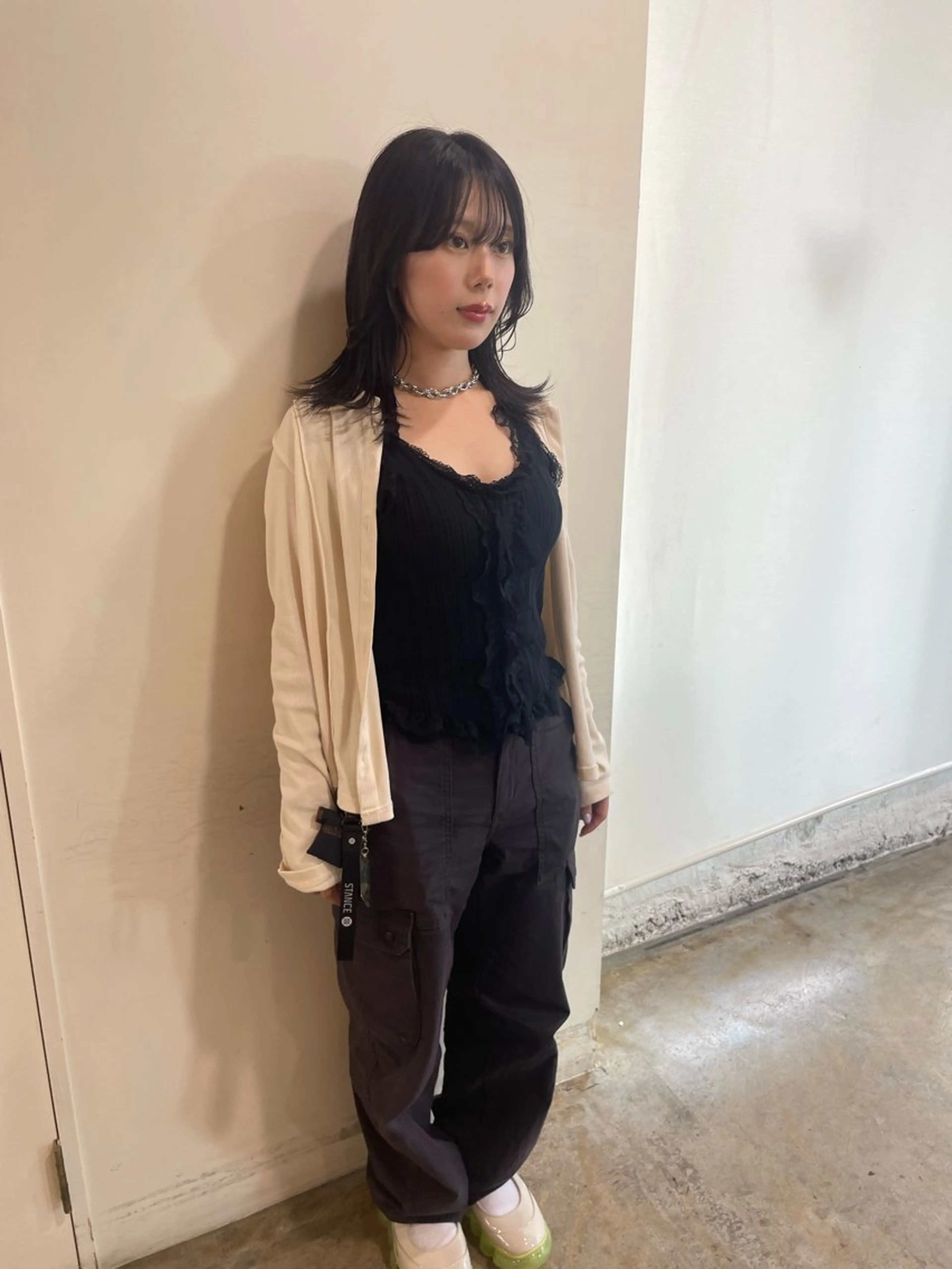 セミロング カラー 透明感カラー レイヤーカット カット ヘアカラー トリートメント MIOベージュカラー 柔らかいカラーのヘアスタイル