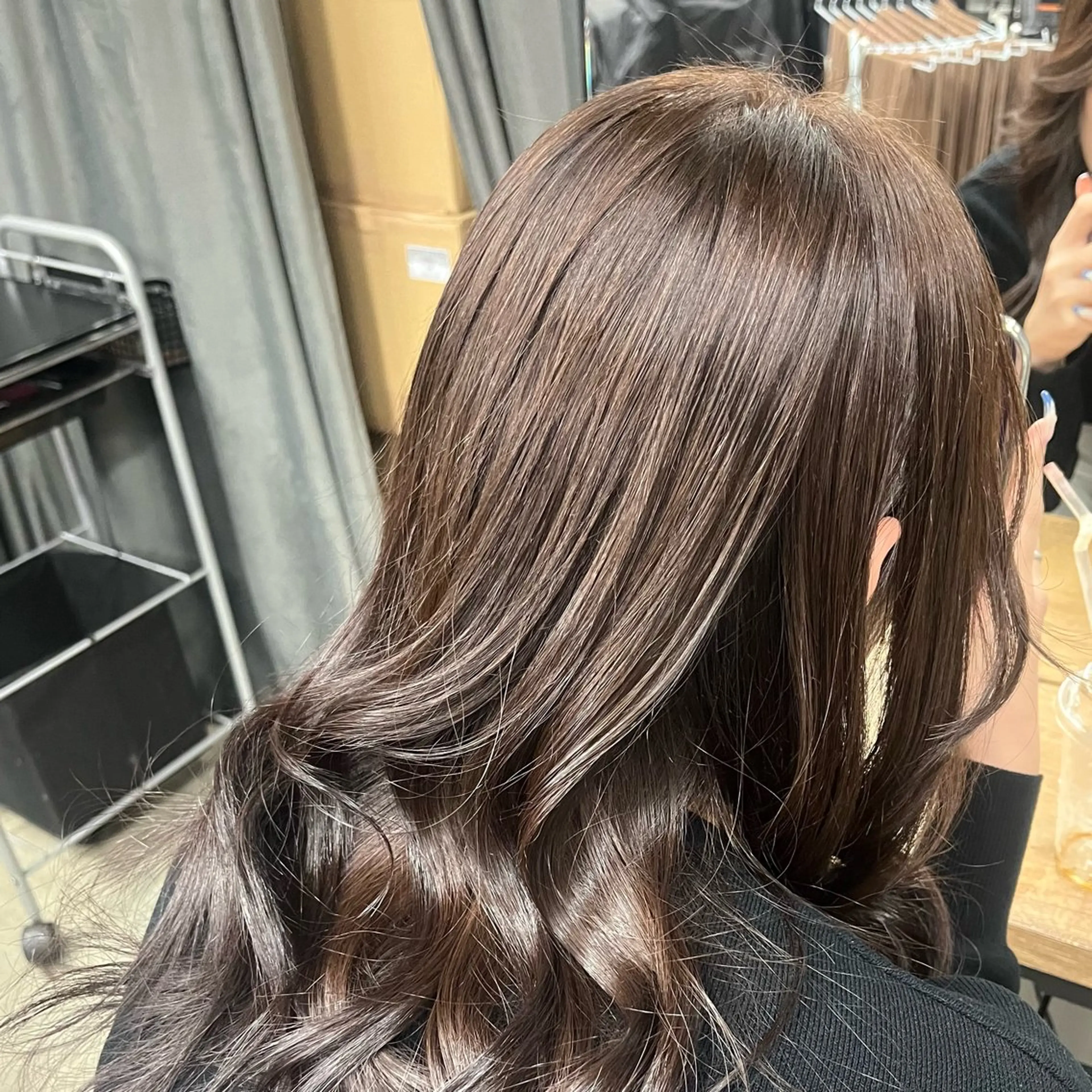 セミロング カラー ベージュカラー ブラウンカラー ブラウンベージュ Lutia新宿　せき ゆうみのヘアスタイル