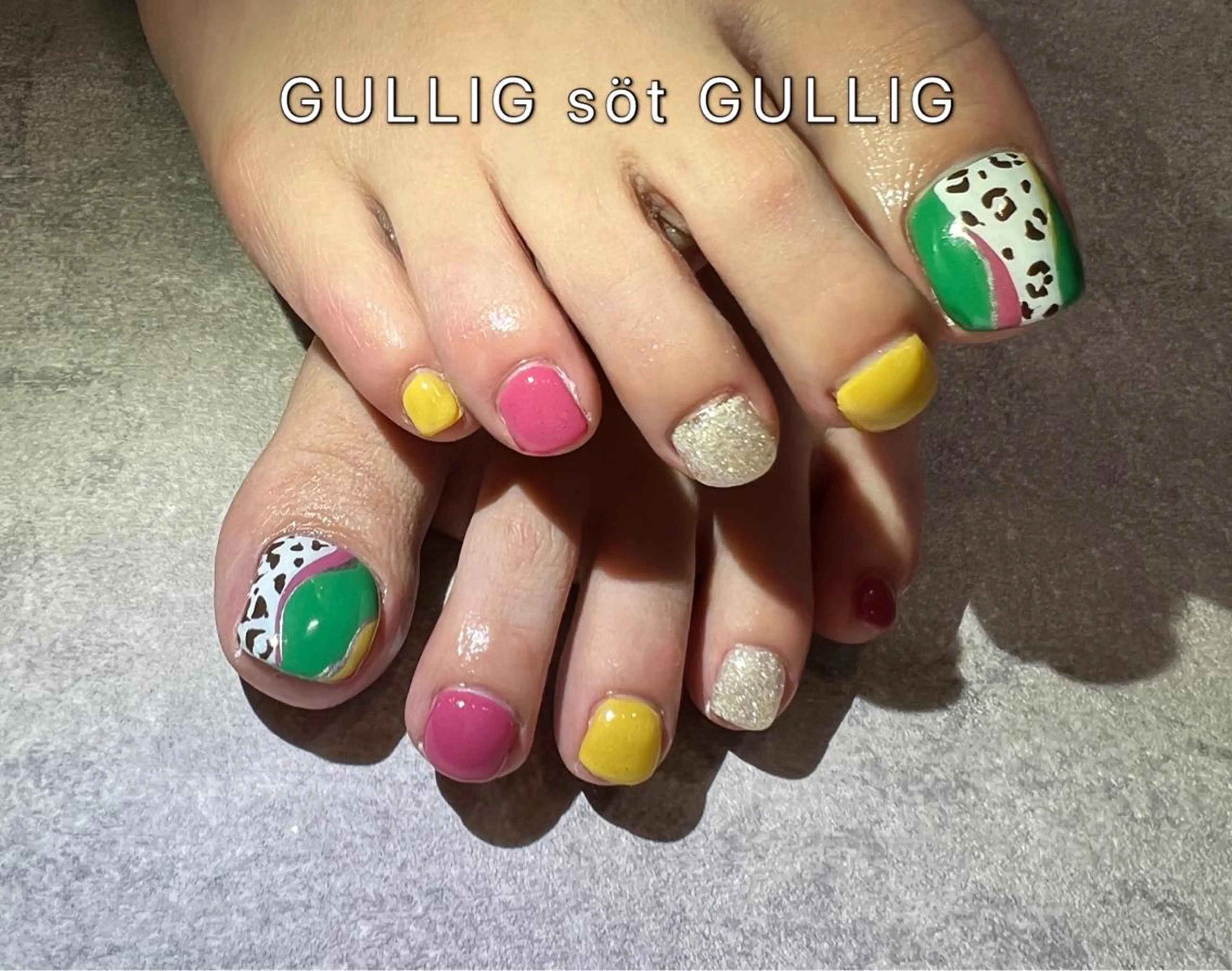 ネイル ハンドネイル GULLIG söt GULLIGのネイルデザイン