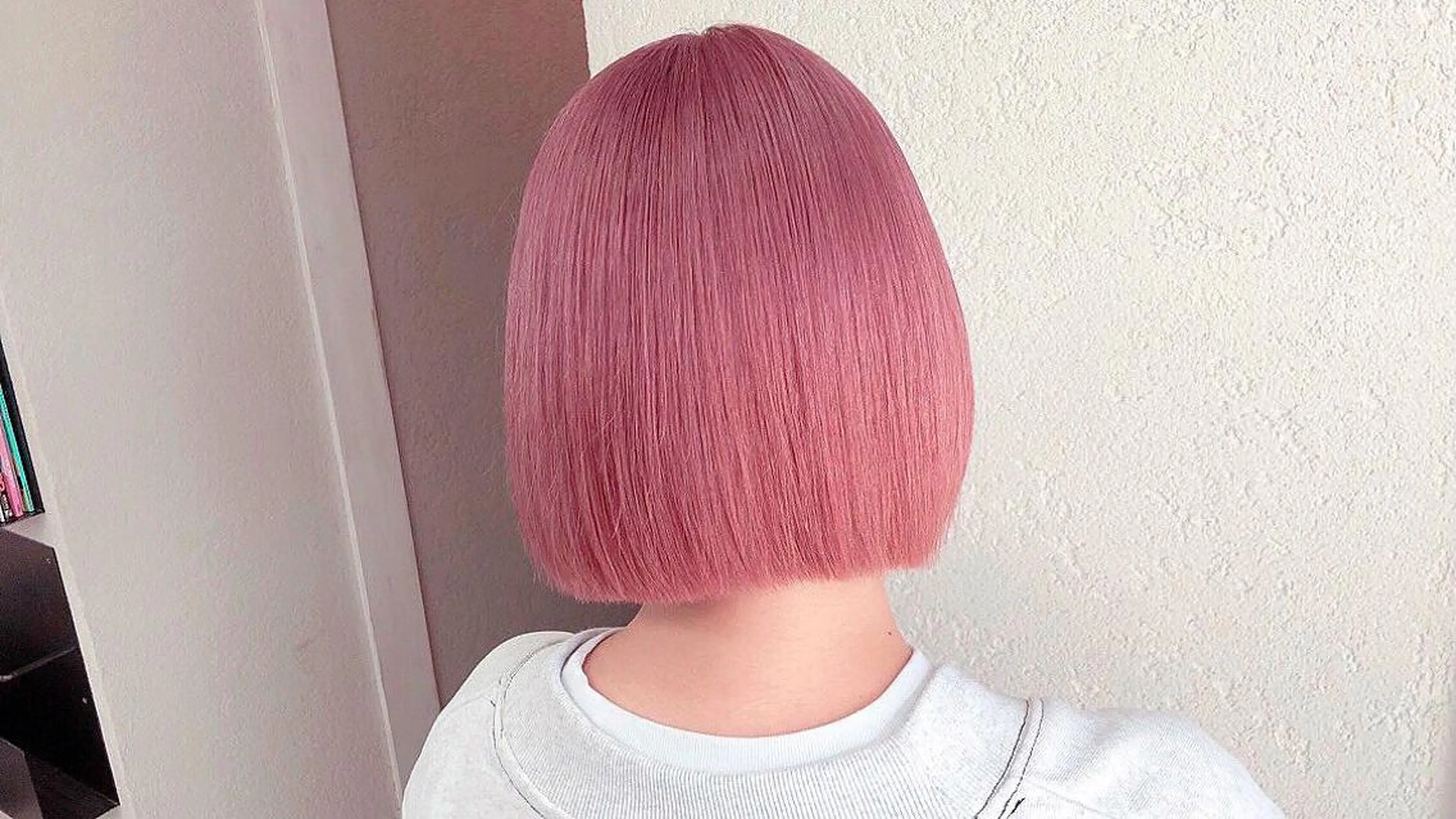 ショート ヘアカラー トリートメント 髪質改善縮毛矯正× 艶髪カラー板垣智大のヘアスタイル