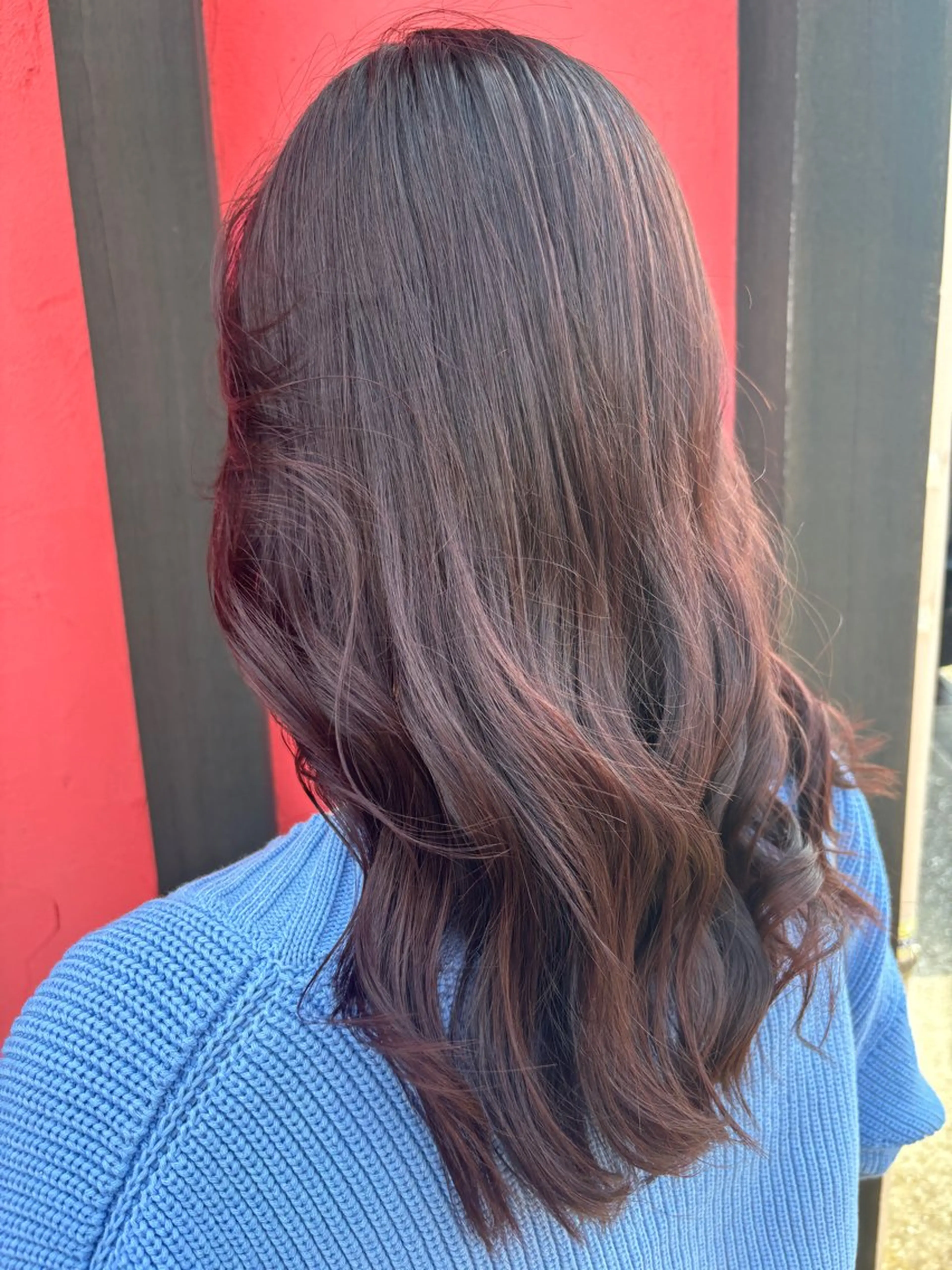 カラー 飯田 ほのかのヘアスタイル