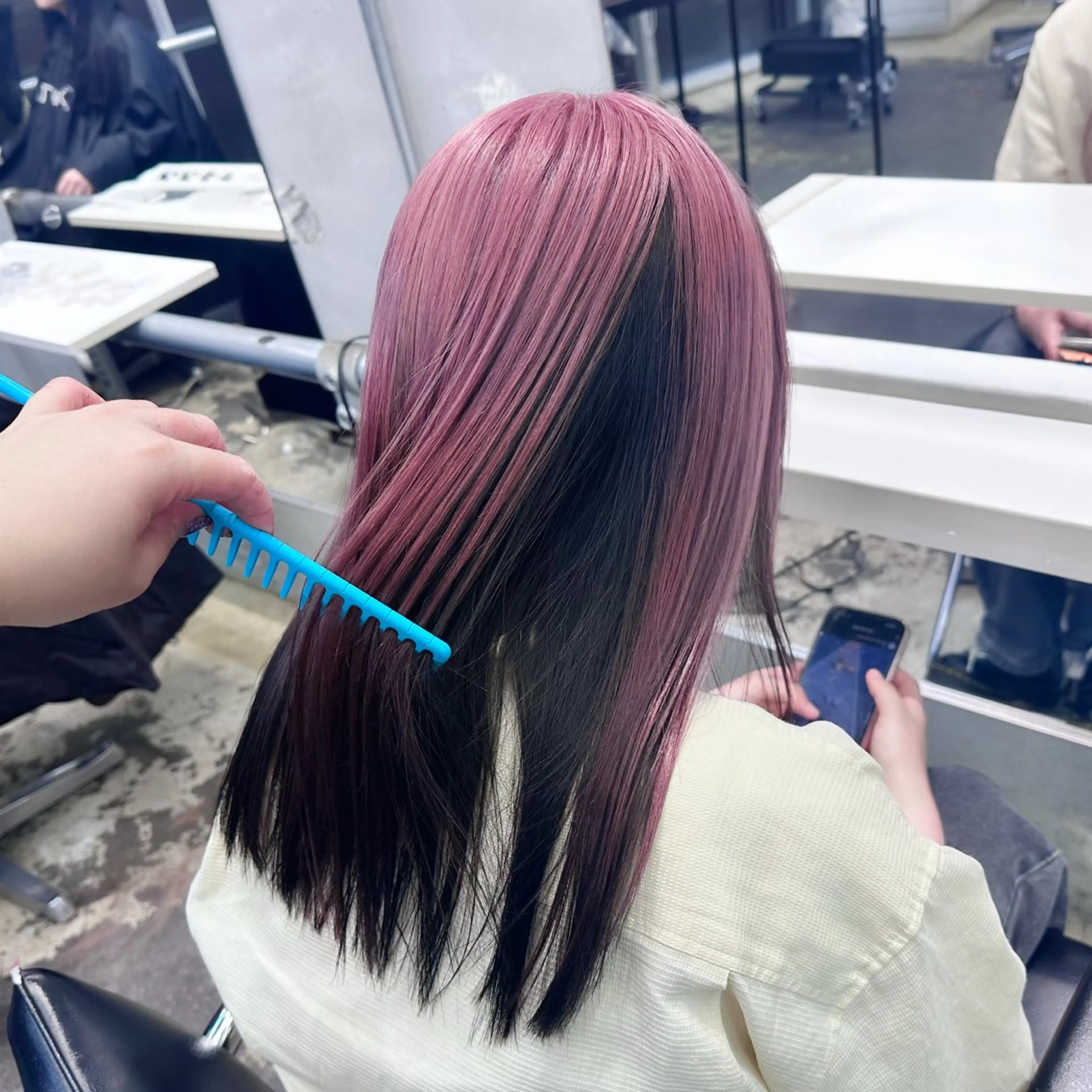 セミロング カラー 髪質改善 トリートメント 🥀ブリーチ× エクステ🥀あかりのヘアスタイル