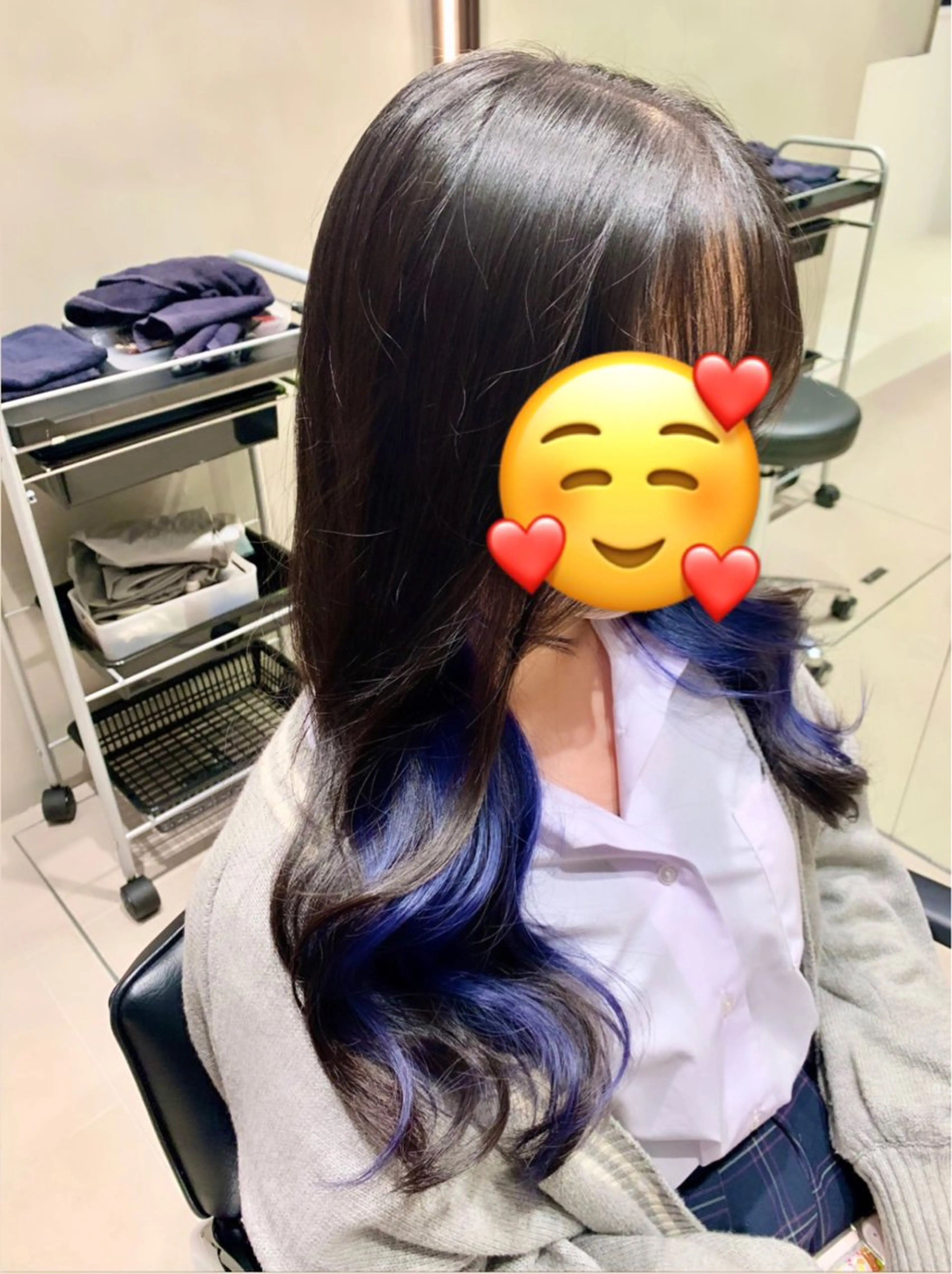 ロング カット ヘアカラー 幡野 葵のヘアスタイル