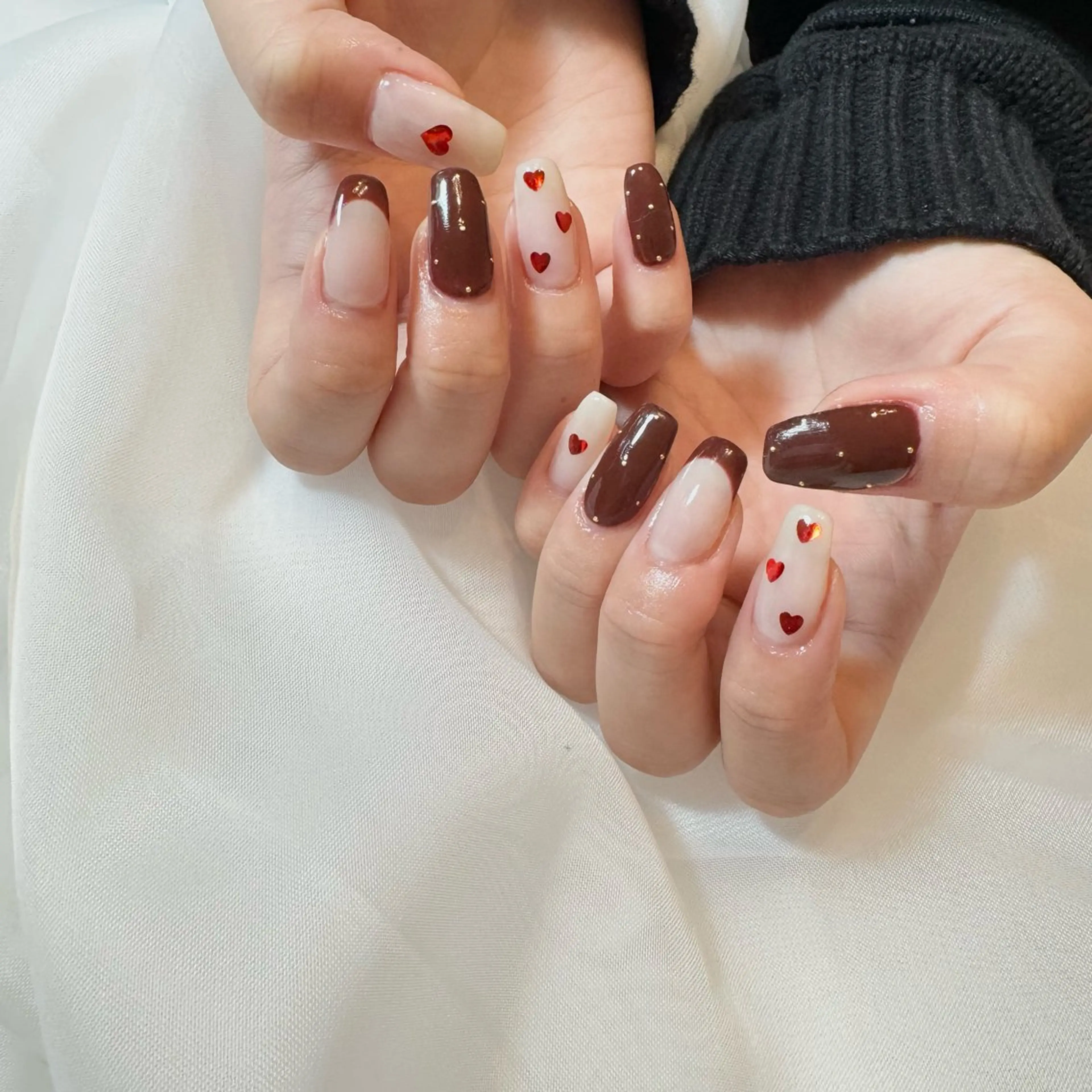 ネイル Aulu'bネイル ボディージュエリーのネイルデザイン