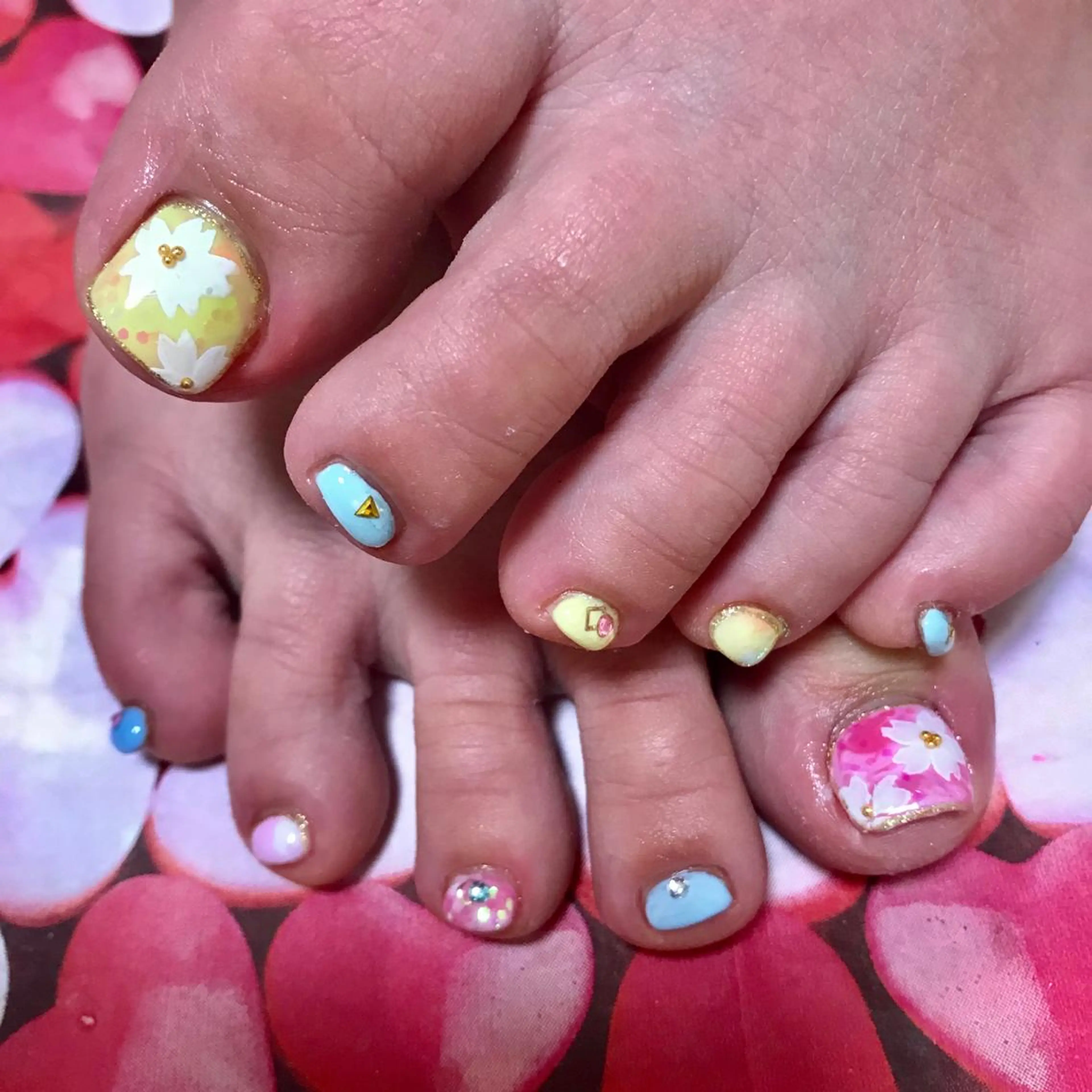 ネイル LOVEnail tomoのネイルデザイン