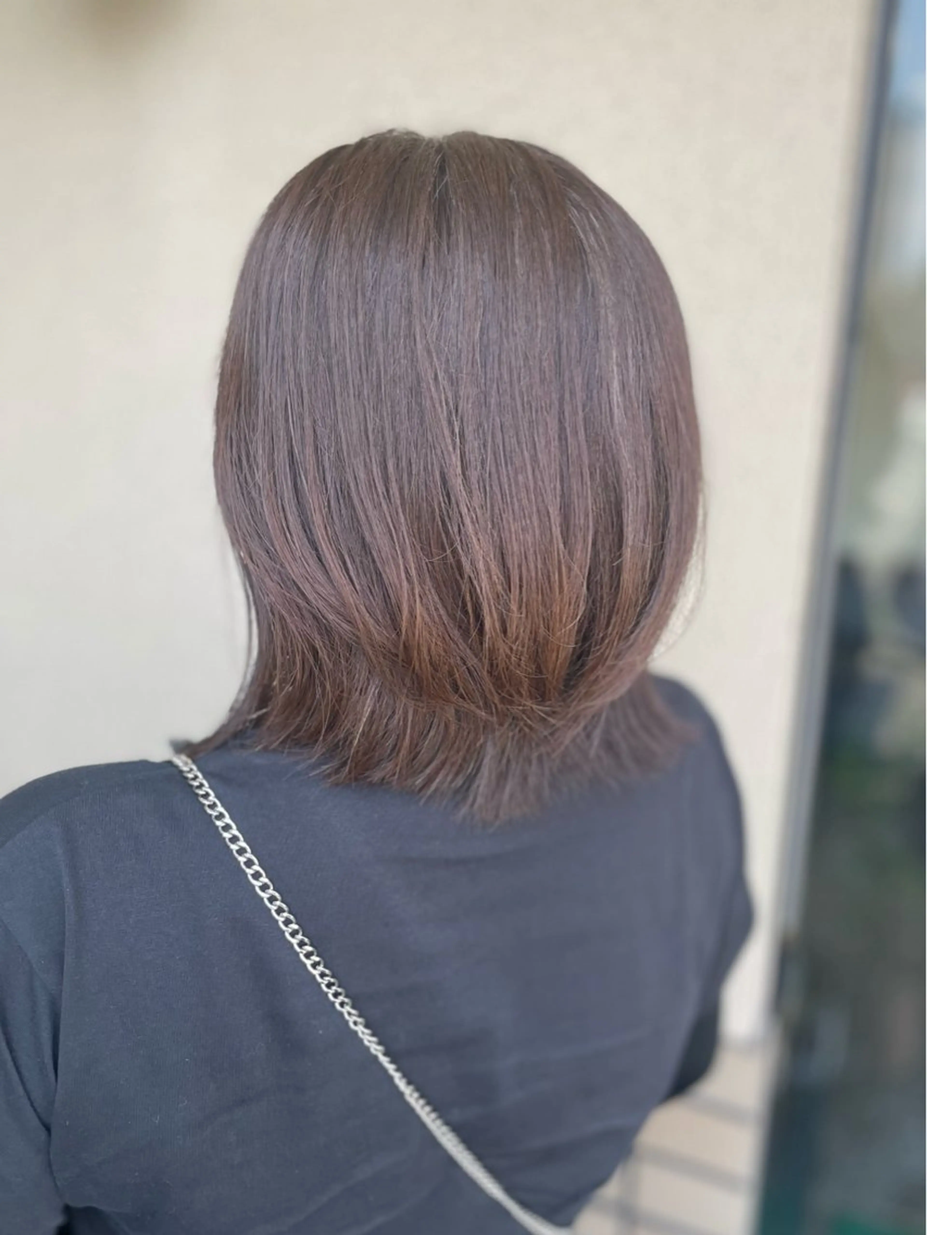 ミディアム カラー アッシュ アッシュグレー アッシュグレージュ グレージュ カット ヘアカラー 沢田 瞳のヘアスタイル