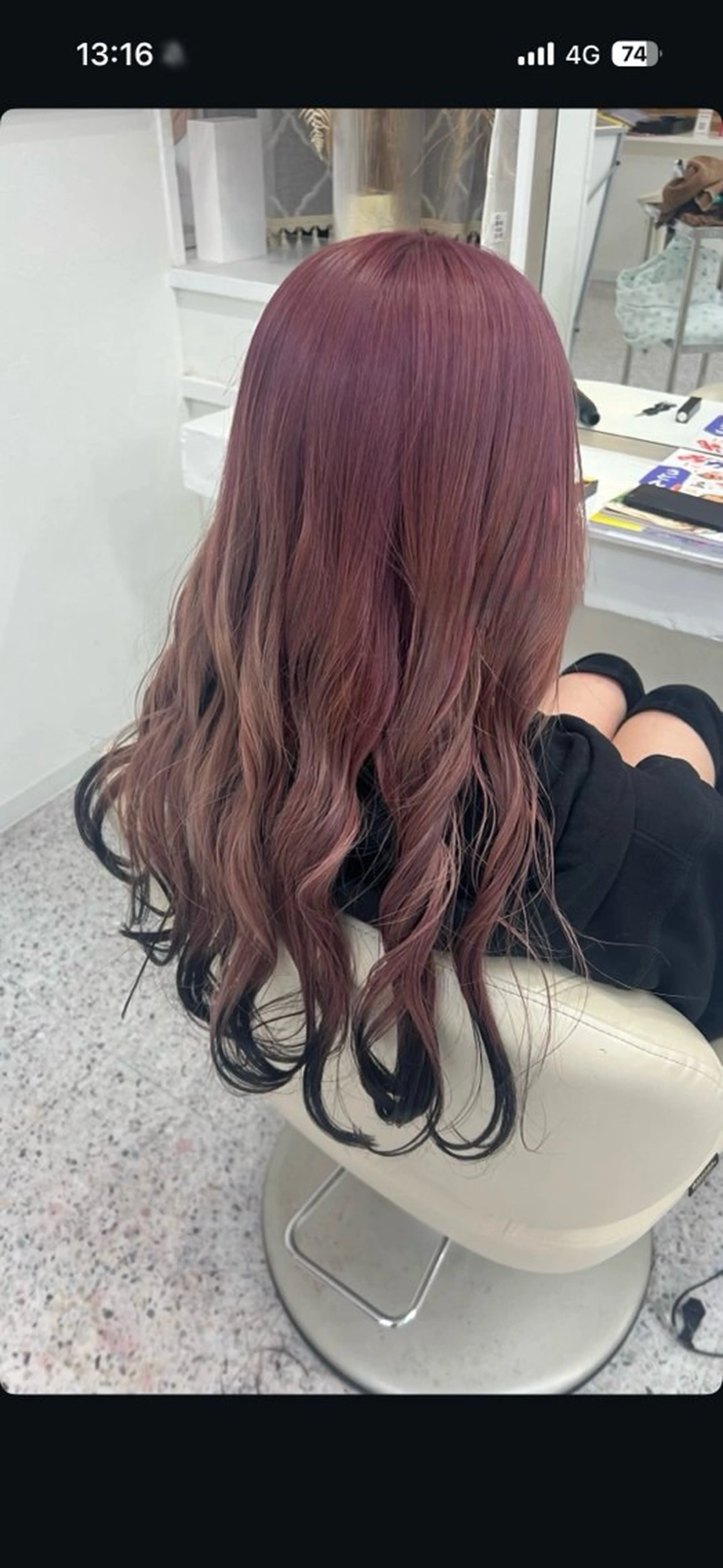 ロング カラー ヘアカラー トリートメント LOMARLIE Karenのヘアスタイル