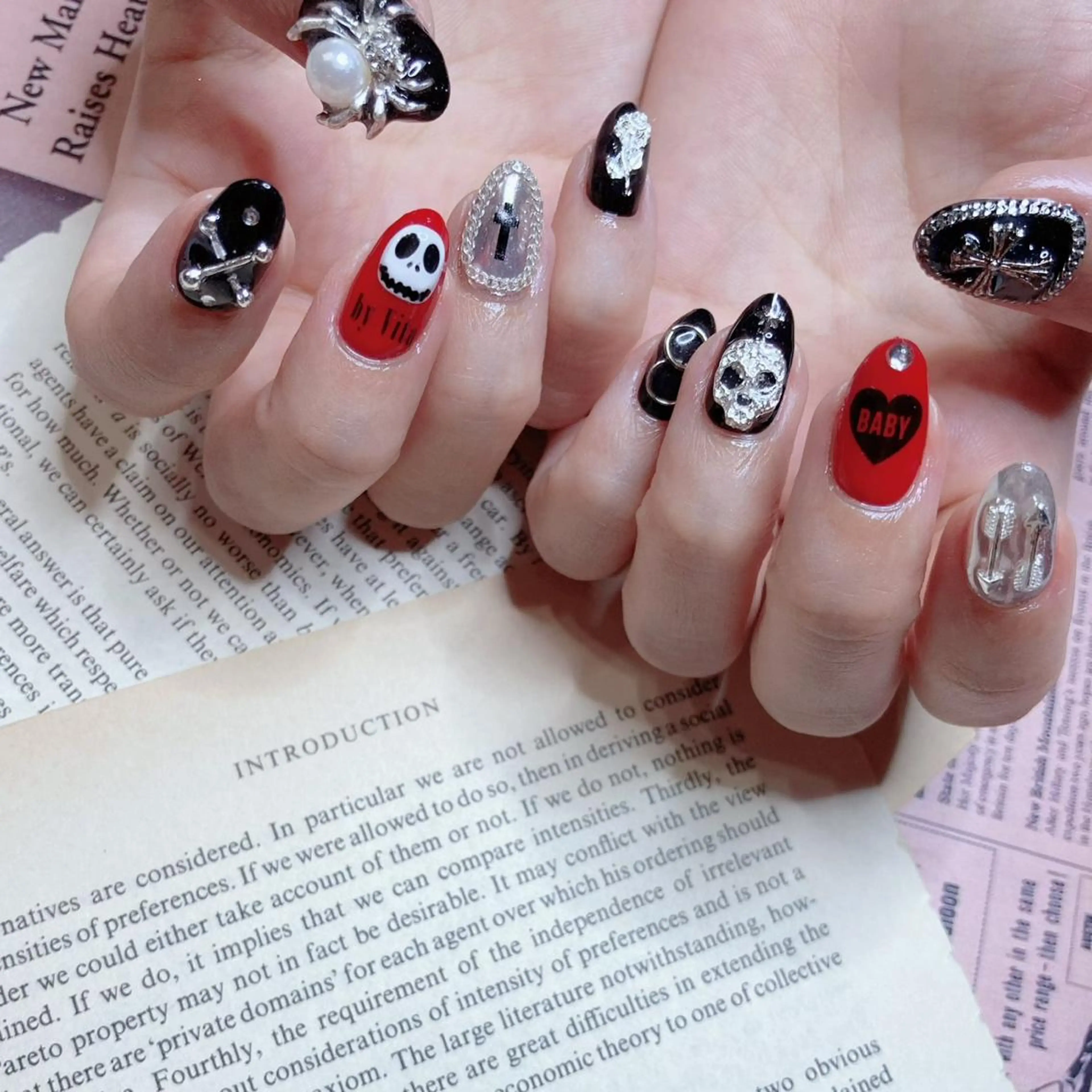 ネイル NOIROUGE所属・NOI ROUGEのネイルデザイン