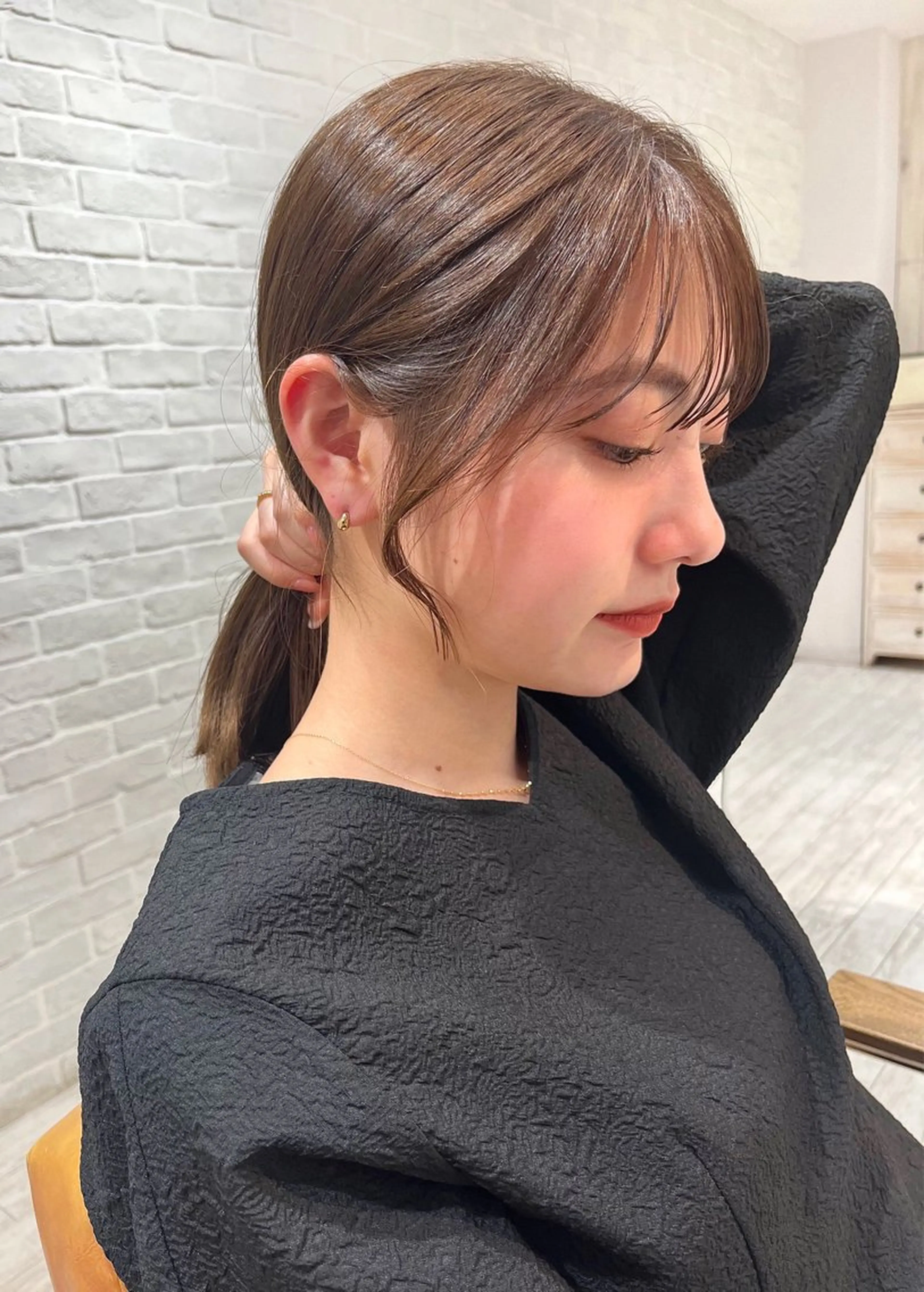 ミディアム カラー 顔まわりレイヤー レイヤーカット 【韓国ヘア×透明感 カラー】笹谷 莉未のヘアスタイル