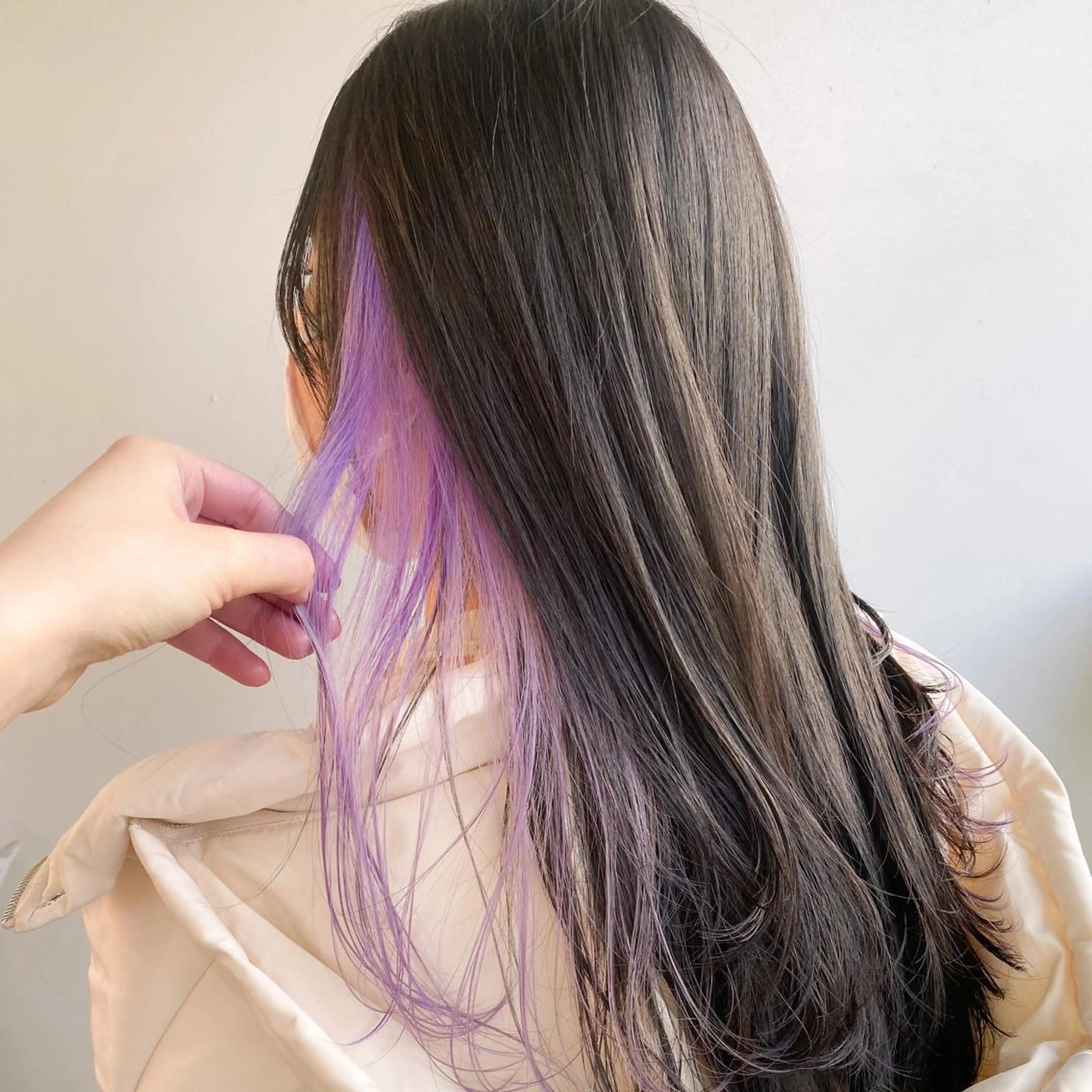 ミディアム カラー イヤリングカラー カット ヘアカラー トリートメント 中屋恵美🎨 Designカラーのヘアスタイル