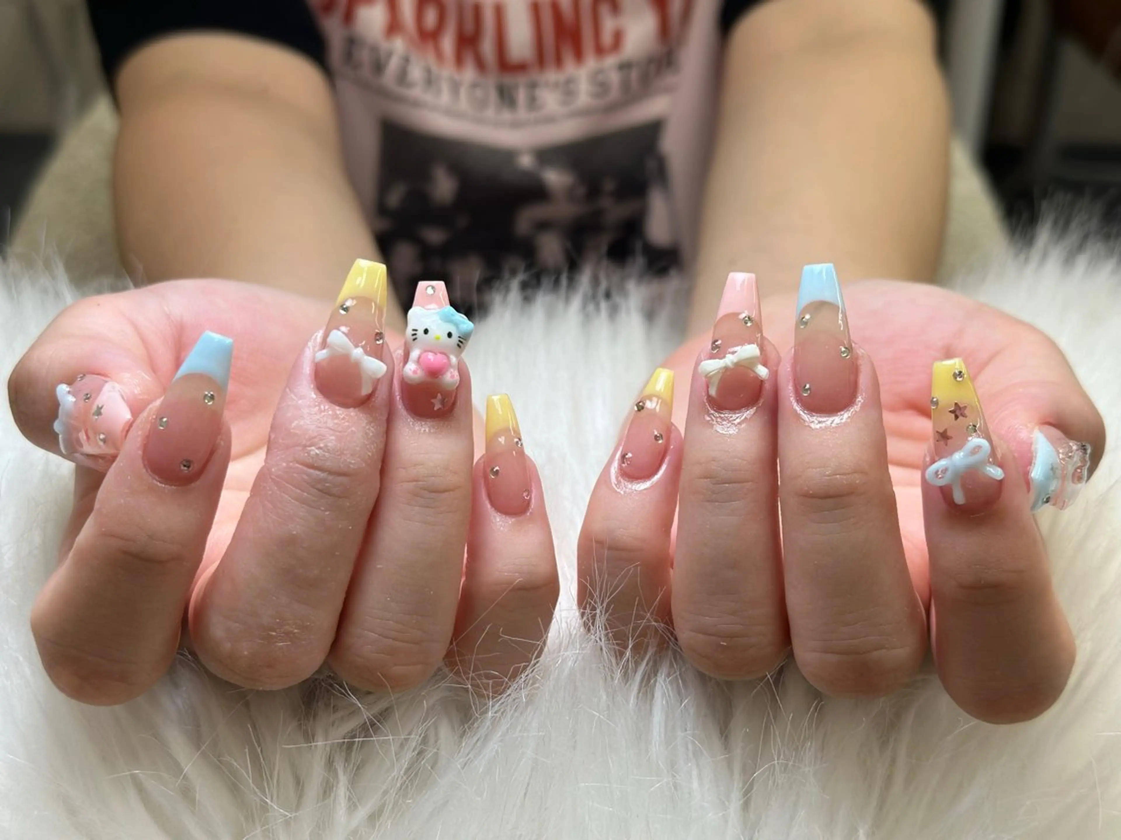 ネイル アートネイル 成人式 ジェルネイル ニュアンスネイル 夏ネイル ハンドネイル Nienail_ Luxeのネイルデザイン