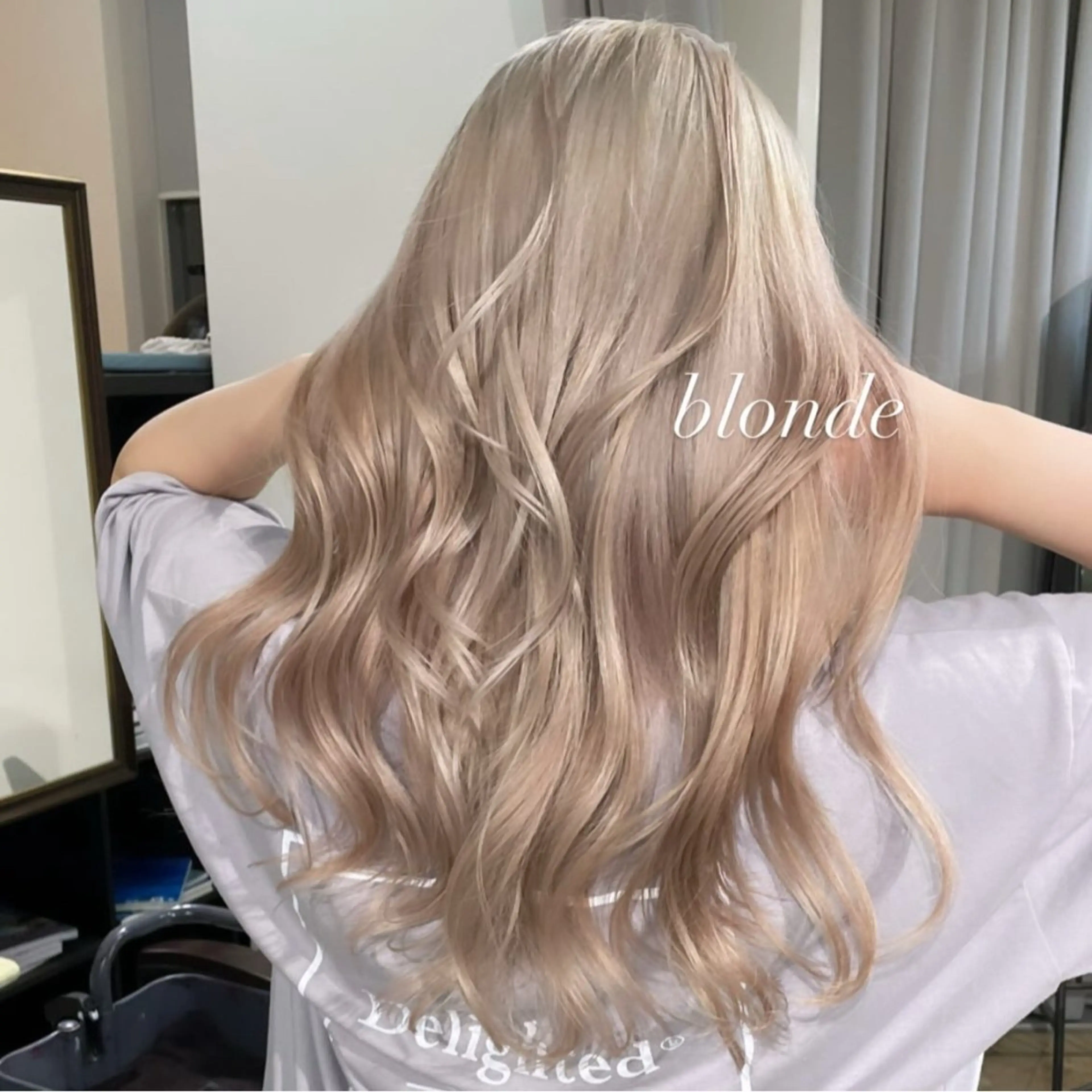 ロング カラー カット ヘアカラー トリートメント ヘアセット 原宿🩵ハイトーン 🍓ྀིまいか🩵のヘアスタイル