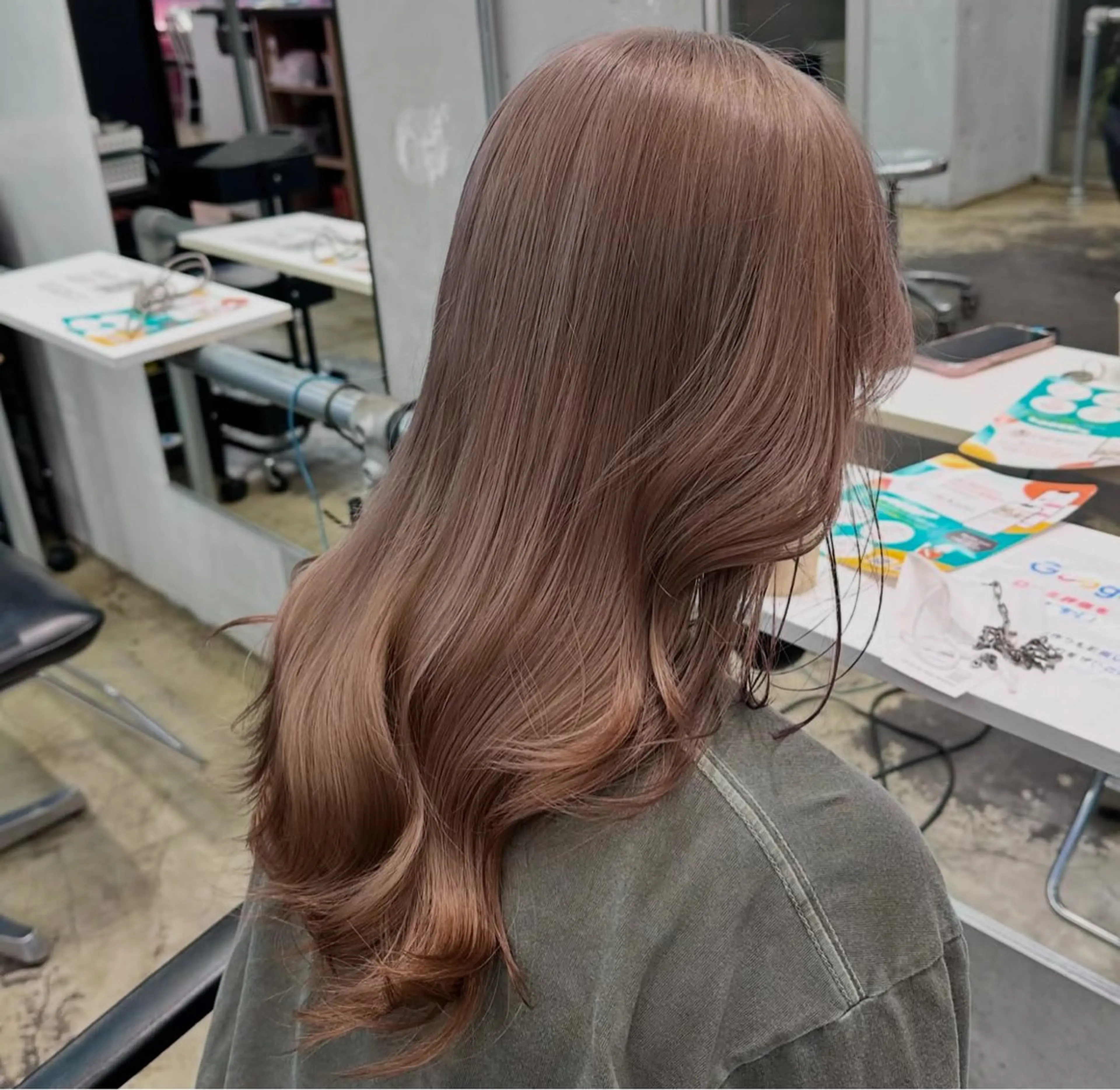 ロング カラー ヘアアレンジ ヘアカラー トリートメント 🥀ブリーチ× エクステ🥀あかりのヘアスタイル