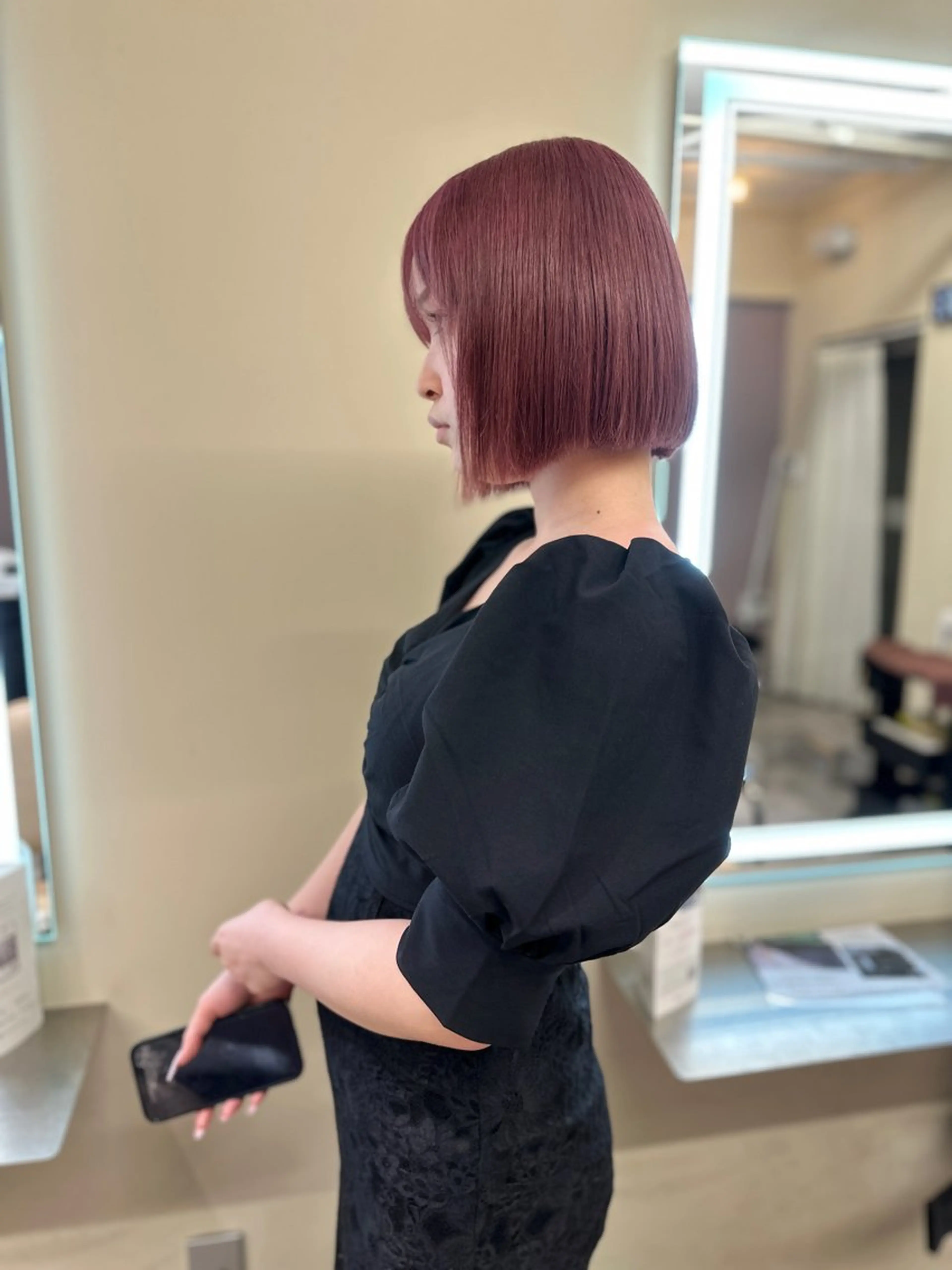 ショート カラー アディクシーカラー バレイヤージュ ブリーチ デザインカラー ダブルカラー カット ヘアカラー トリートメント レイヤーカット nude ヘア大和のヘアスタイル
