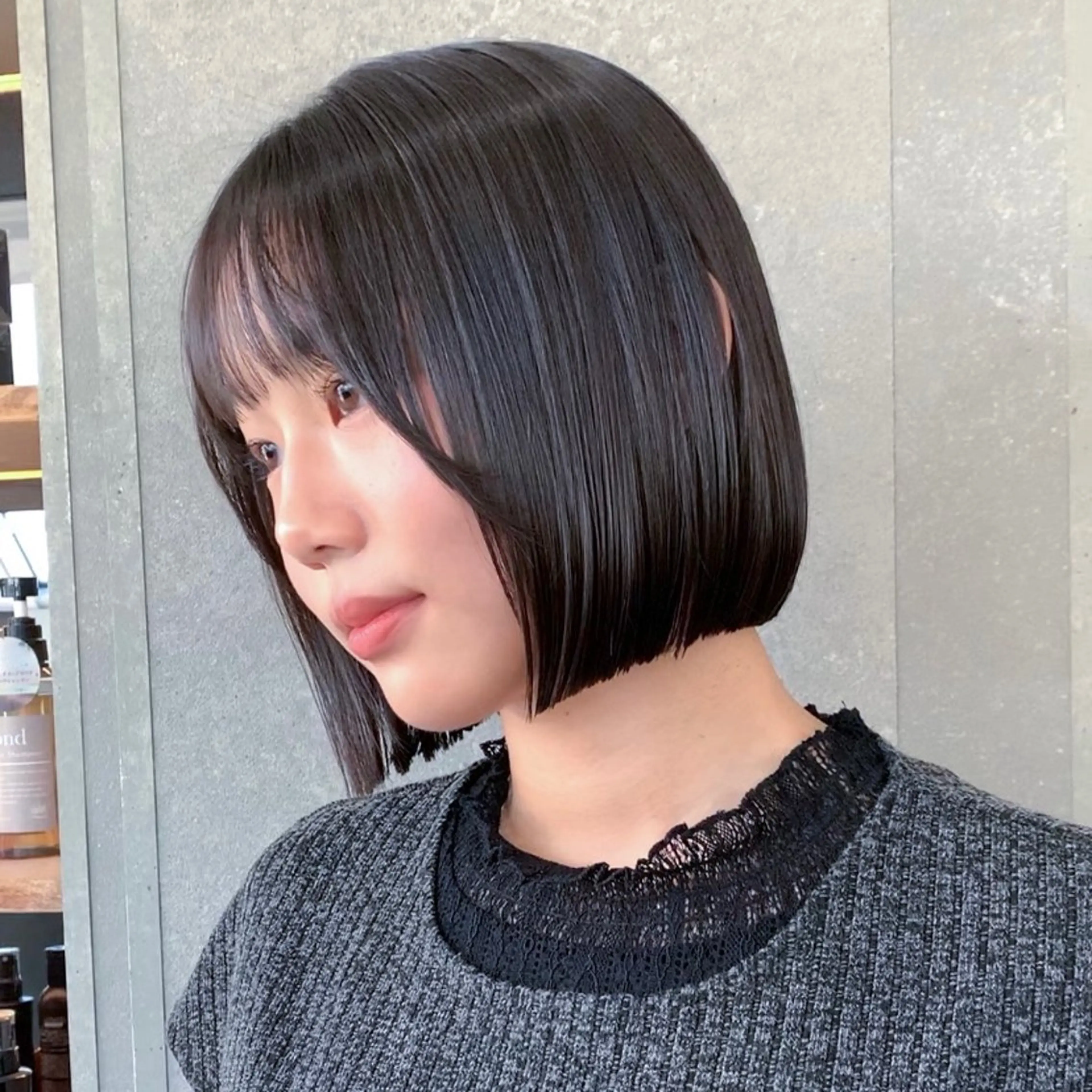 ショート 切りっぱなしボブ 前下がりボブ ショートボブ ボブ 顔周りカット カット 縮毛矯正 トリートメント 伊 杏のヘアスタイル